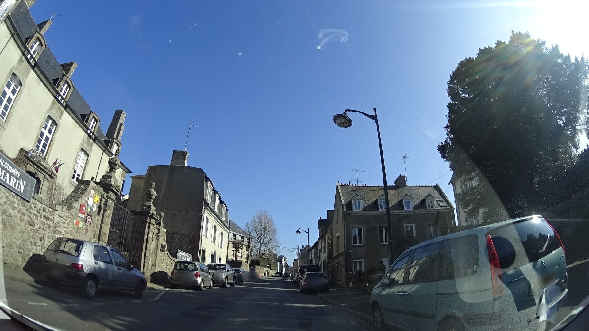 Street view near Valmarin, Saint-Malo — © panieravide (CC BY-SA · Mapillary)