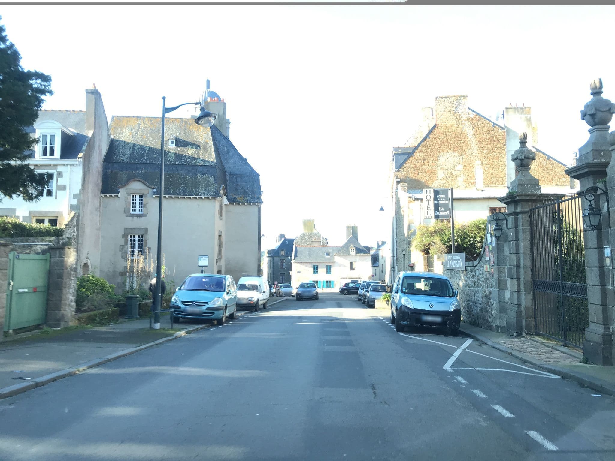 Street view near Malouinière le Valmarin, Saint-Malo — © unmap (CC BY-SA · Mapillary)