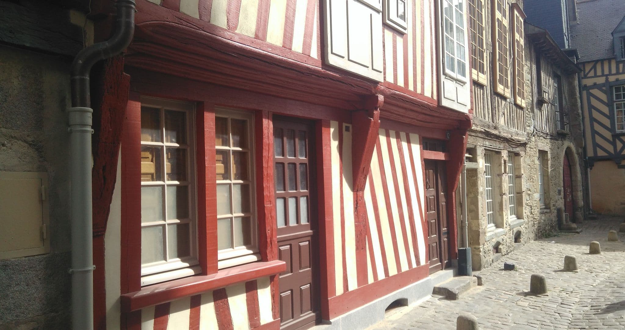 Street view near Ty Sauveur by Cocoonr, Rennes — © panieravide (CC BY-SA · Mapillary)