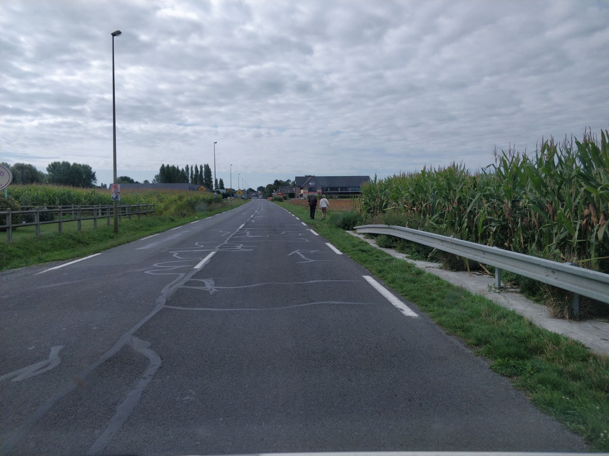 Street view near Chambres d'Hôtes les Vieilles Digues, Pontorson — © raymond (CC BY-SA · Mapillary)