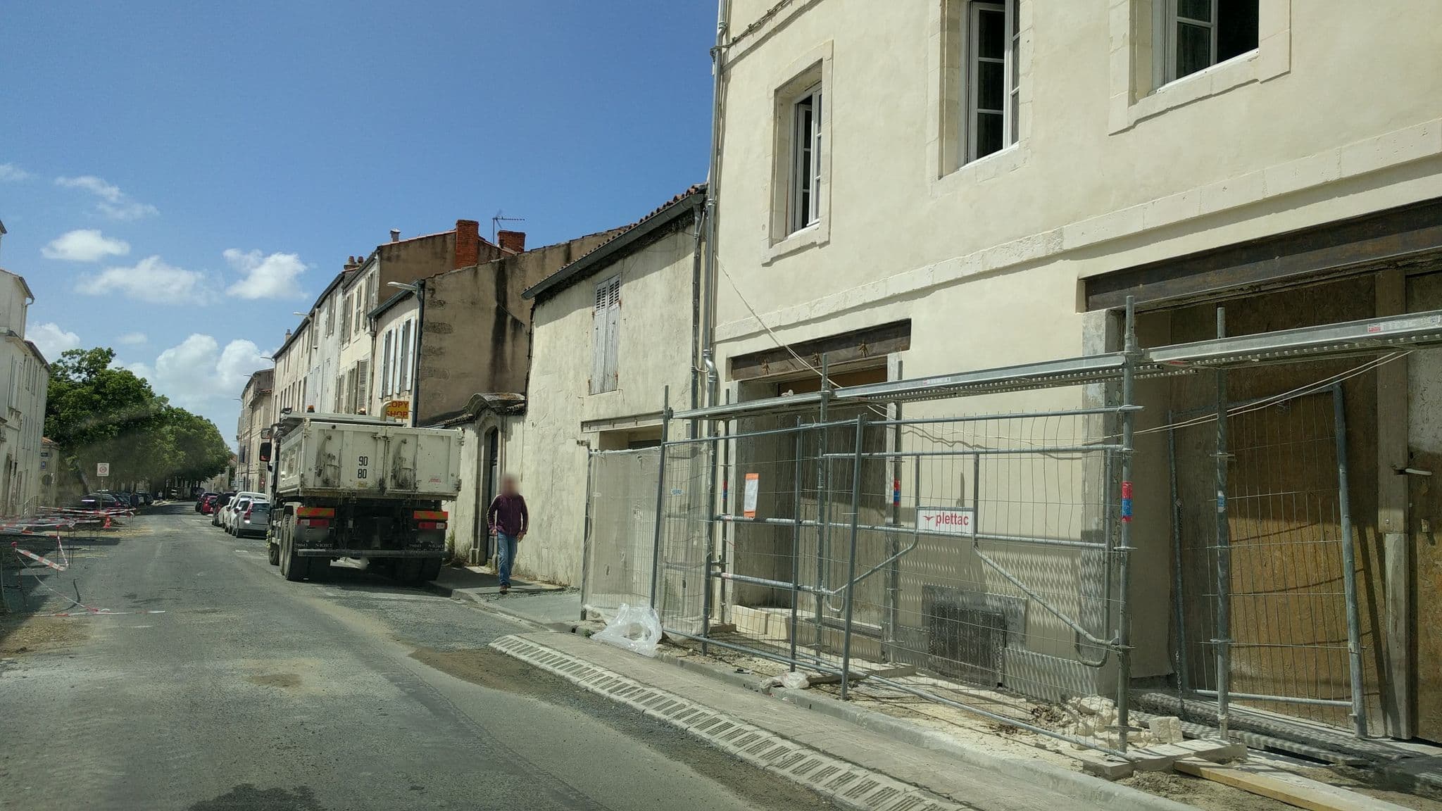 Street view near Centre Ville Location, La Rochelle — © mappy_sa (CC BY-SA · Mapillary)