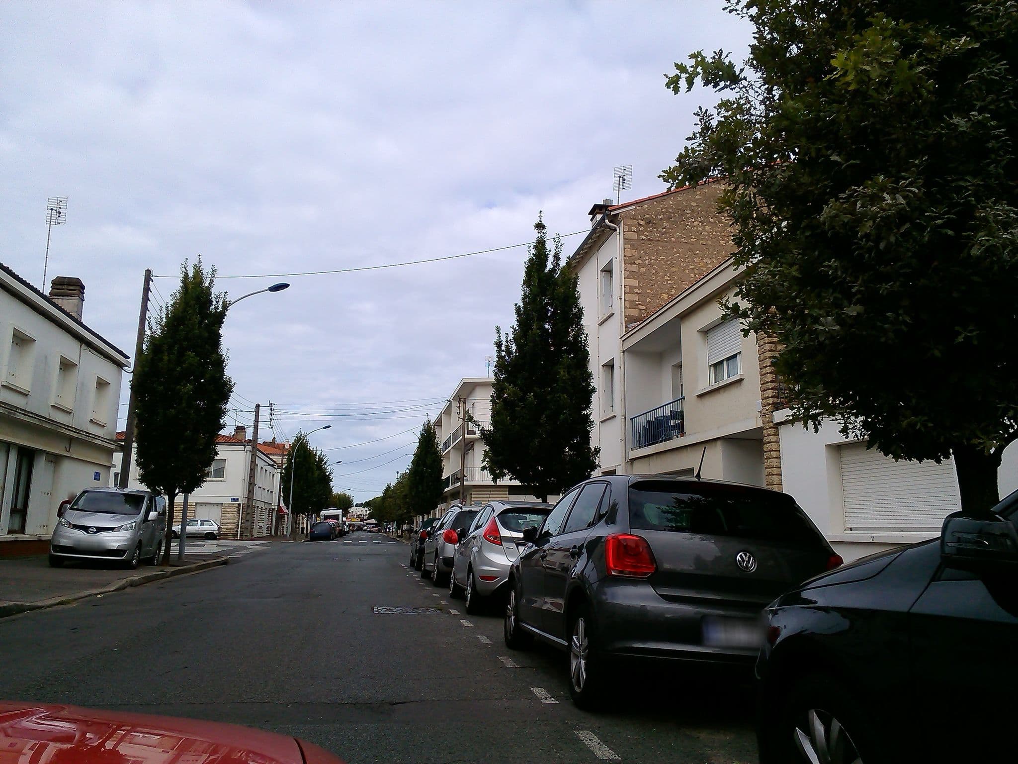 Street view near CITOTEL ATLANTIS, Royan — © maturion (CC BY-SA · Mapillary)