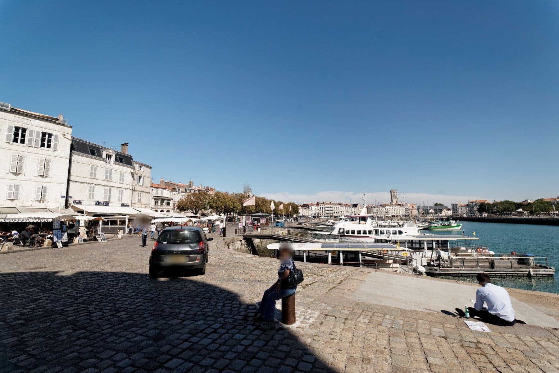 Street view near Hôtel Saint Jean d'Acre, La Rochelle — © txllxt (CC BY-SA · Mapillary)