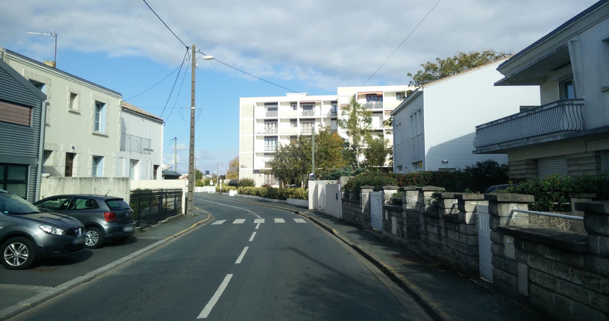 Street view near Le cabanon, La Rochelle — © gnusam (CC BY-SA · Mapillary)