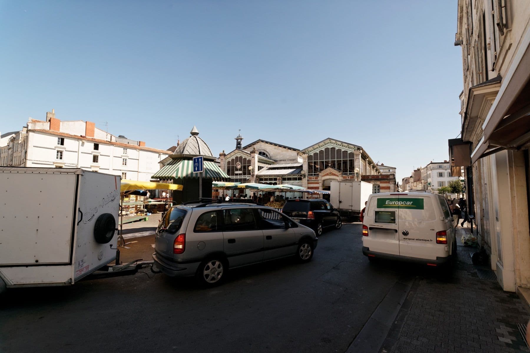 Street view near Studio la Rochelle, La Rochelle — © txllxt (CC BY-SA · Mapillary)
