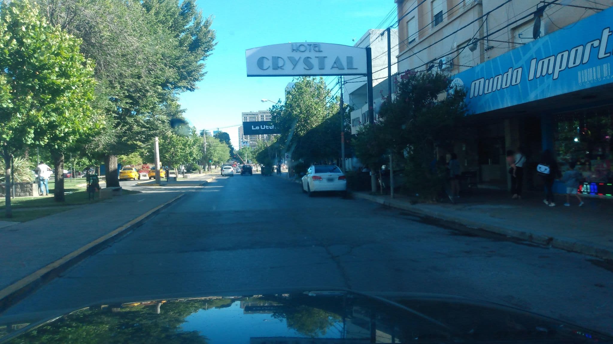 Street view near Hotel Crystal, Neuquén — © andresduhour (CC BY-SA · Mapillary)