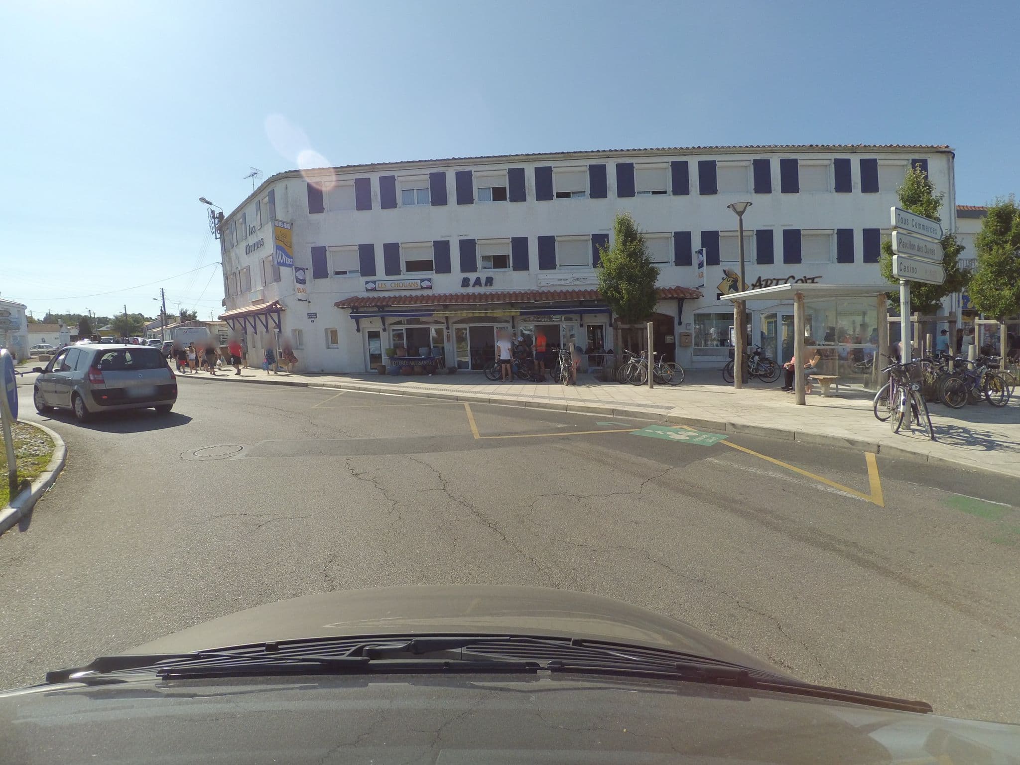 Street view near Les Chouans, La Tranche-sur-Mer — © stephanep (CC BY-SA · Mapillary)