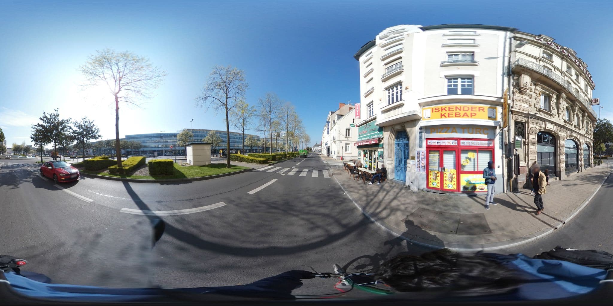Street view near L'Art Déco, Angers — © c_mobilite (CC BY-SA · Mapillary)