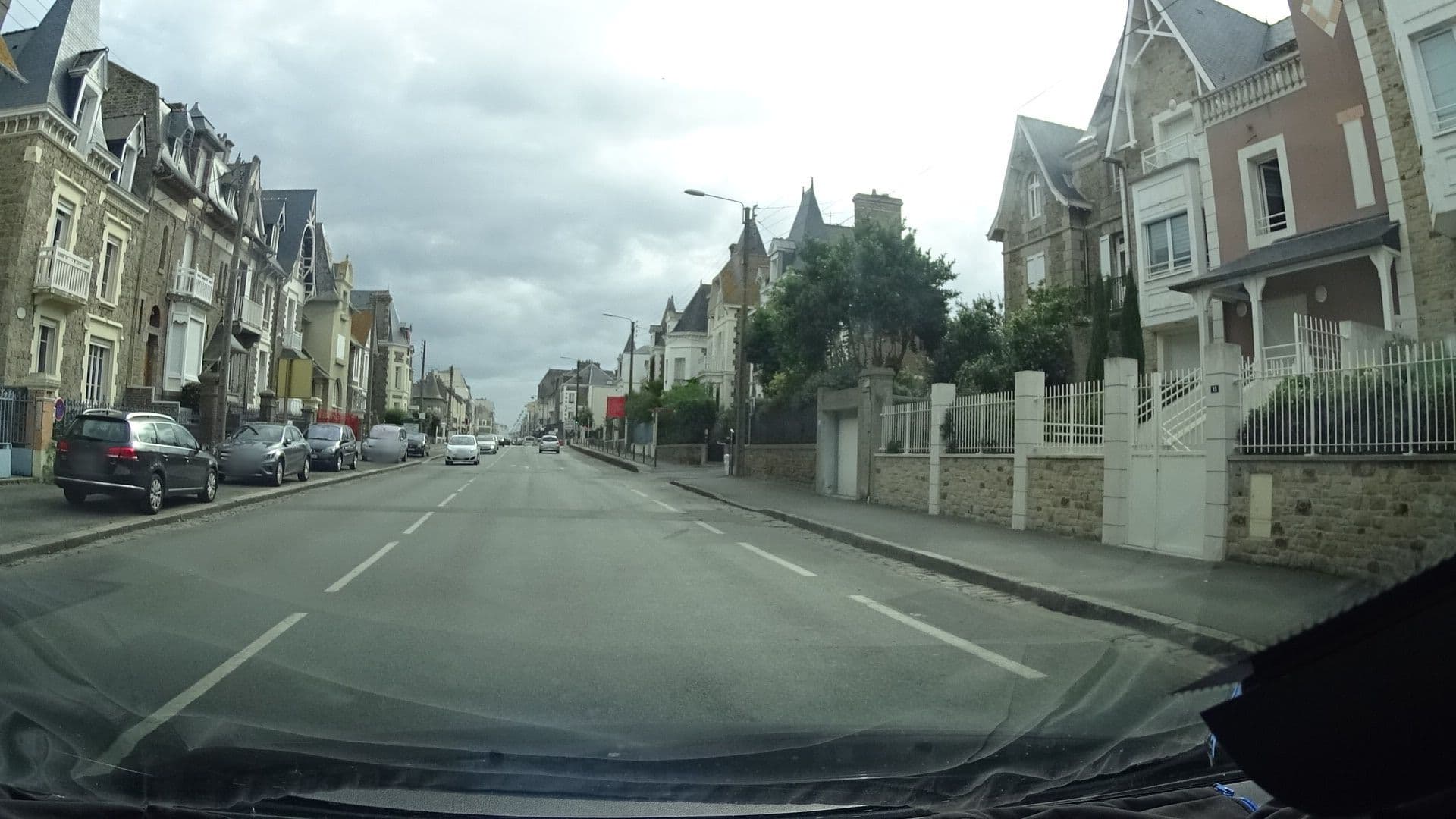 Street view near Kereden Location, Saint-Malo — © ljbouere (CC BY-SA · Mapillary)