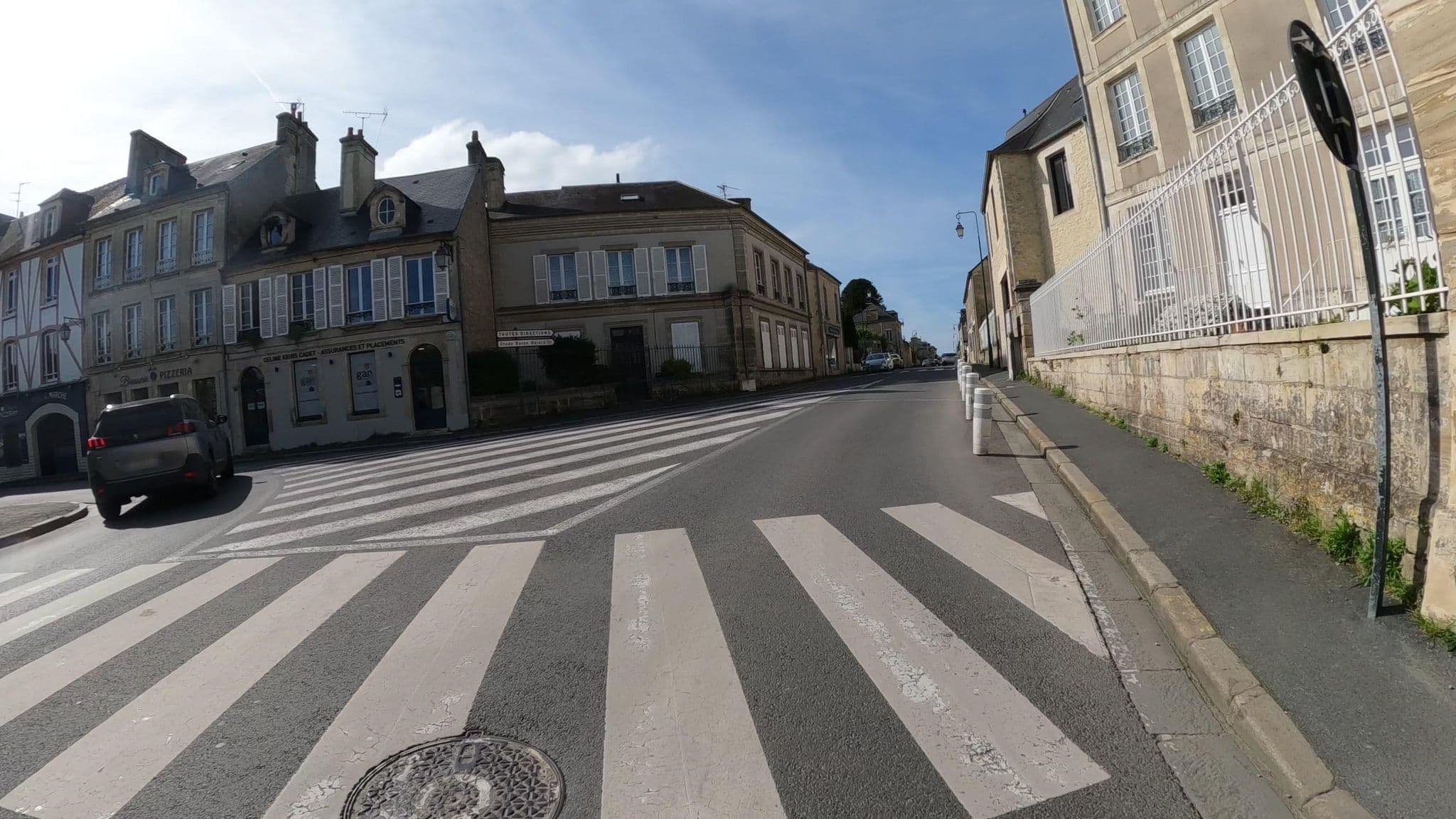 Street view near La Citadine, Bayeux — © Nzau (CC BY-SA · Mapillary)