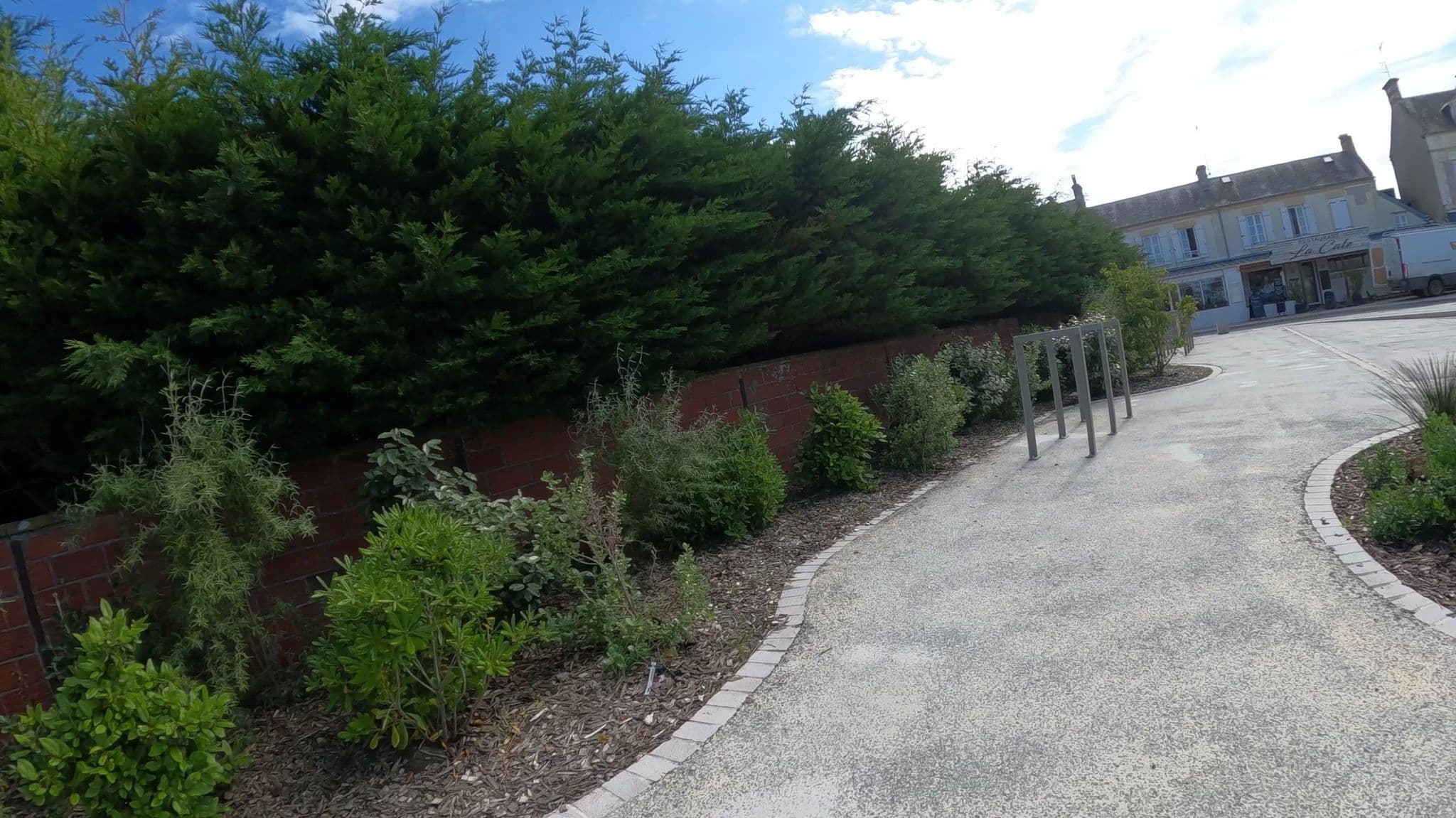 Street view near Centre de Vacances CCE-SNCF, Ver-sur-Mer — © Nzau (CC BY-SA · Mapillary)