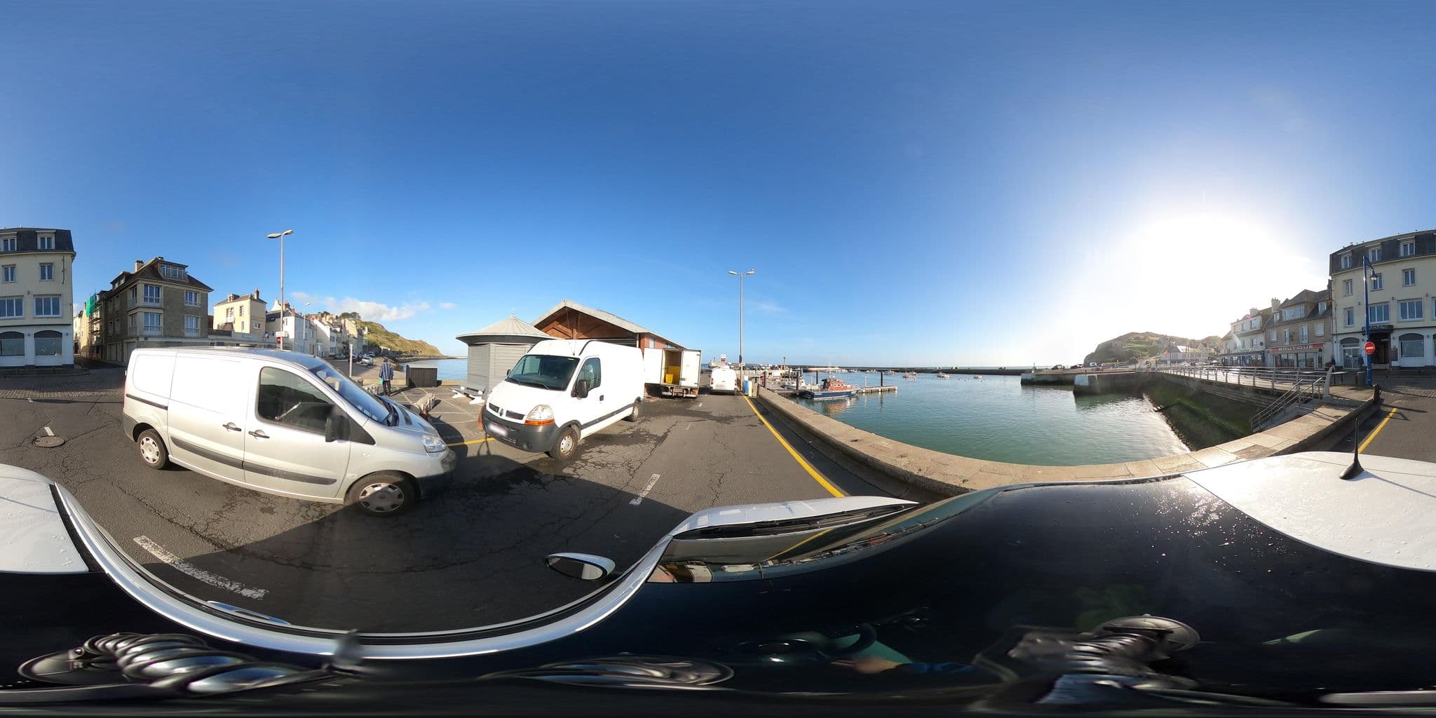 Street view near Un Bateau sous mon Transat, Port-en-Bessin-Huppain — © arteragence (CC BY-SA · Mapillary)