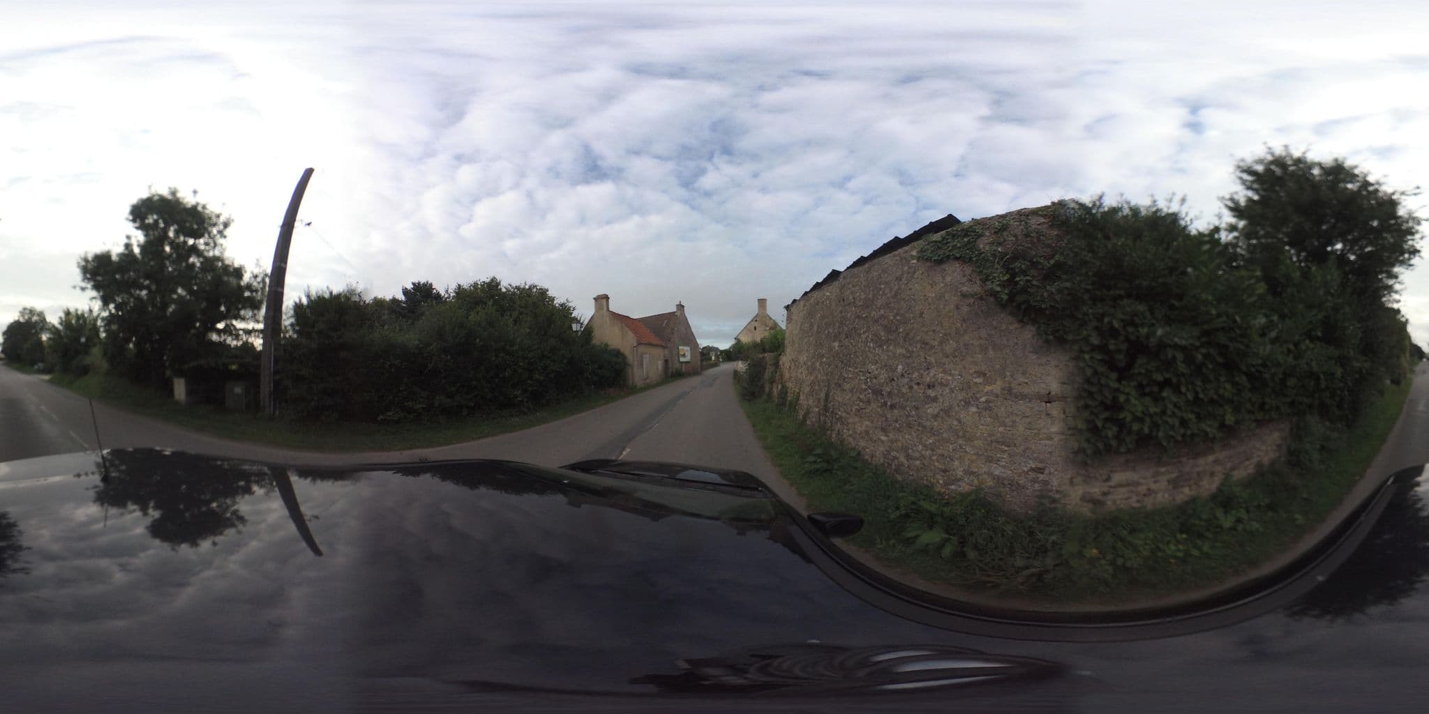 Street view near Ferme le Clos Tassin, Port-en-Bessin-Huppain — © arteragence (CC BY-SA · Mapillary)
