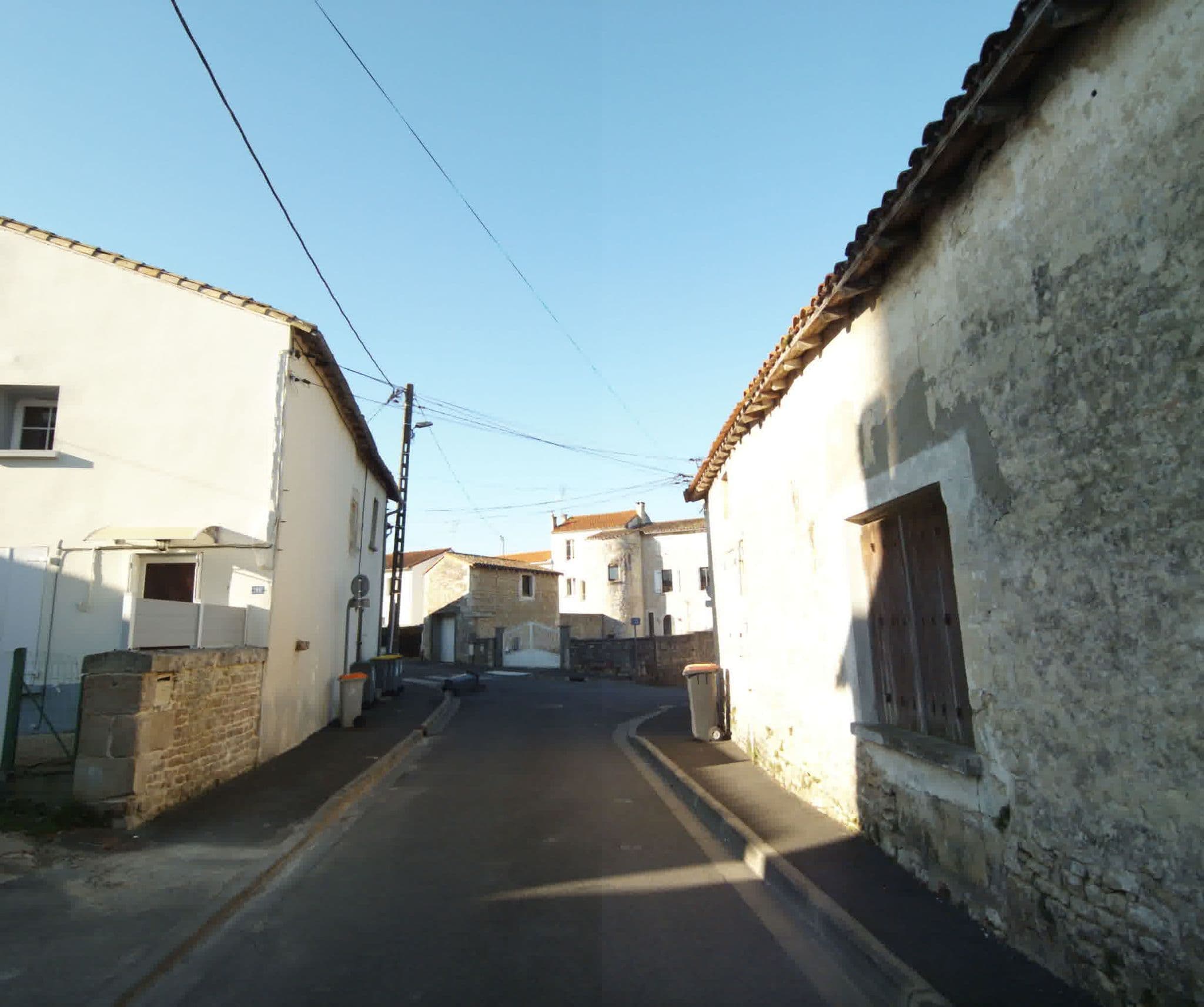 Street view near Gite De France, Niort — © sogefi (CC BY-SA · Mapillary)