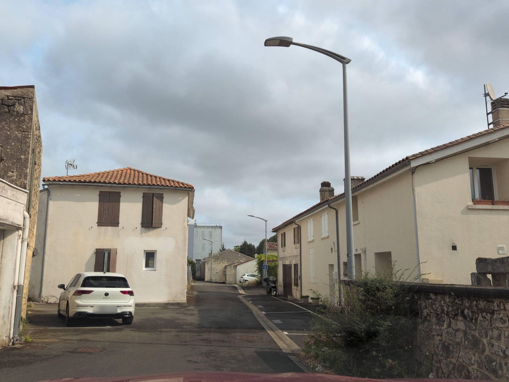 Street view near Domus Thermae, Jonzac — © lmagreault (CC BY-SA · Mapillary)