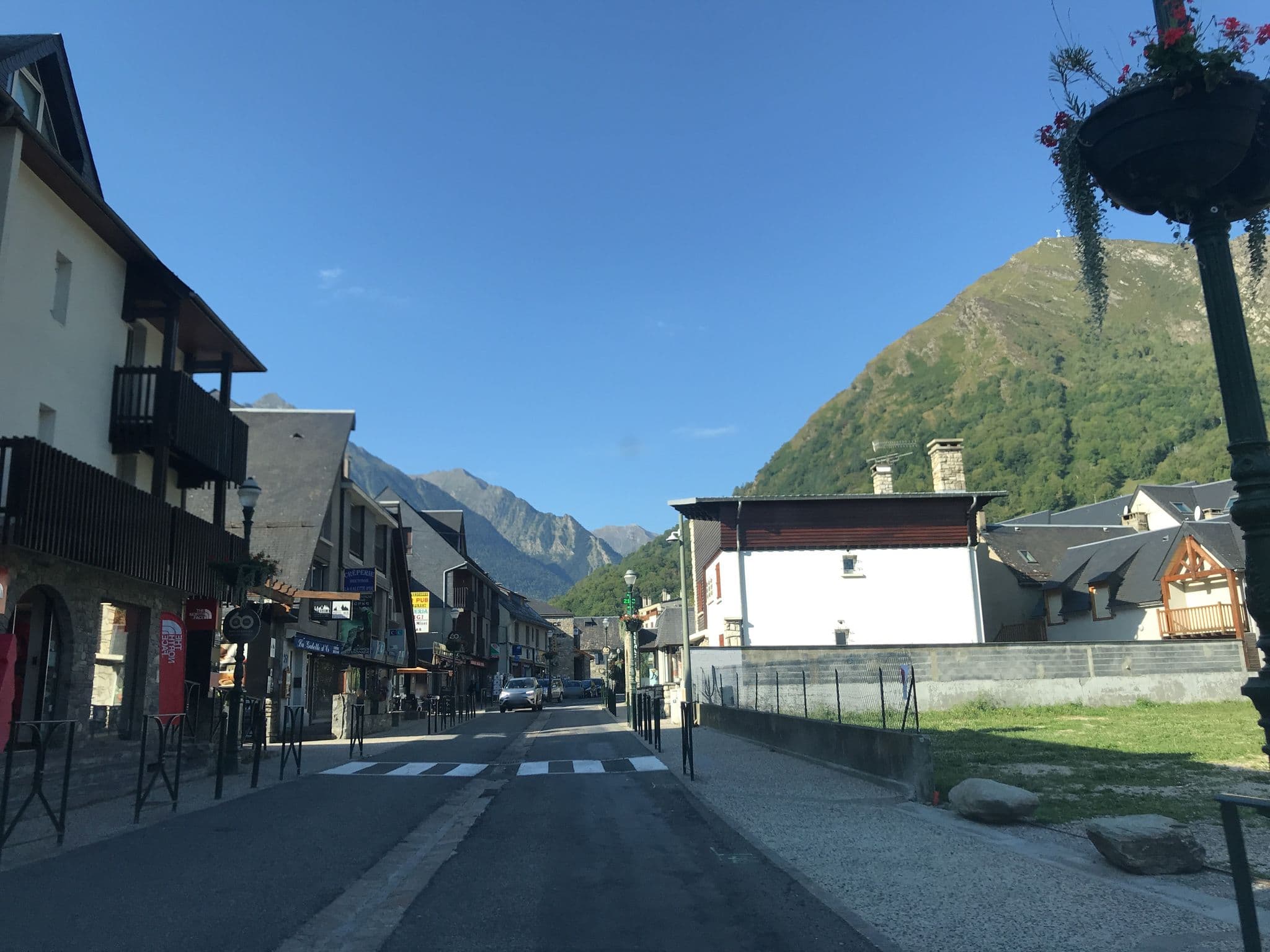 Street view near Hôtel Mir, Saint-Lary-Soulan — © pgiraud (CC BY-SA · Mapillary)