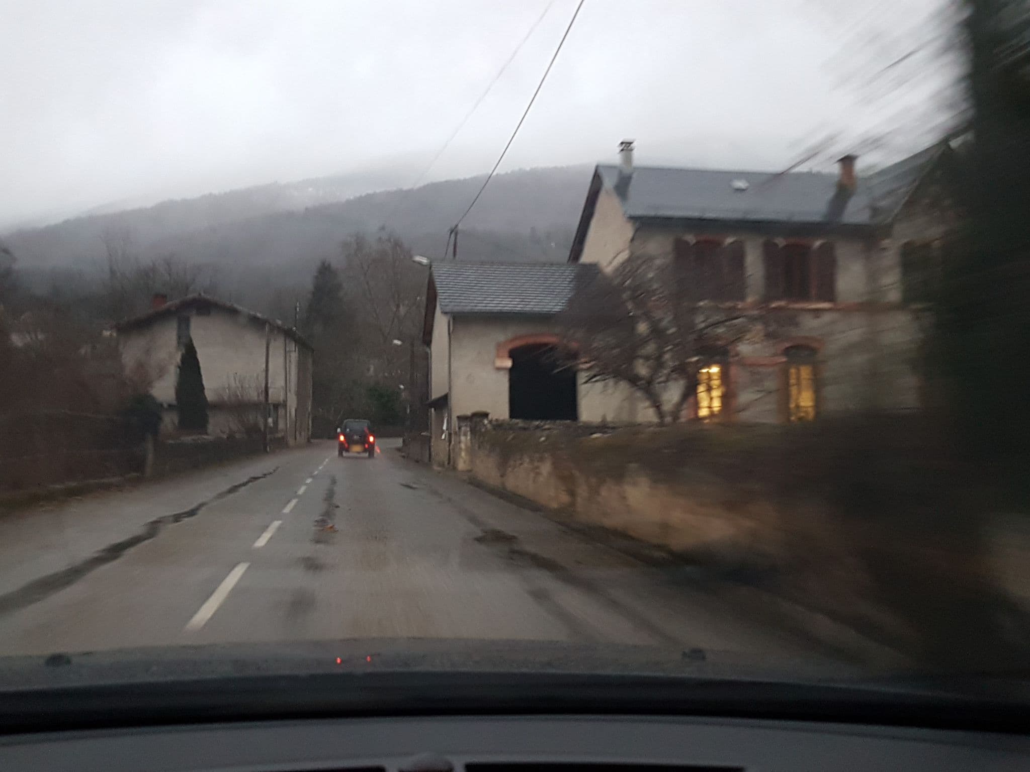 Street view near Auberge De L'arac, Saint-Girons — © axelf8409 (CC BY-SA · Mapillary)