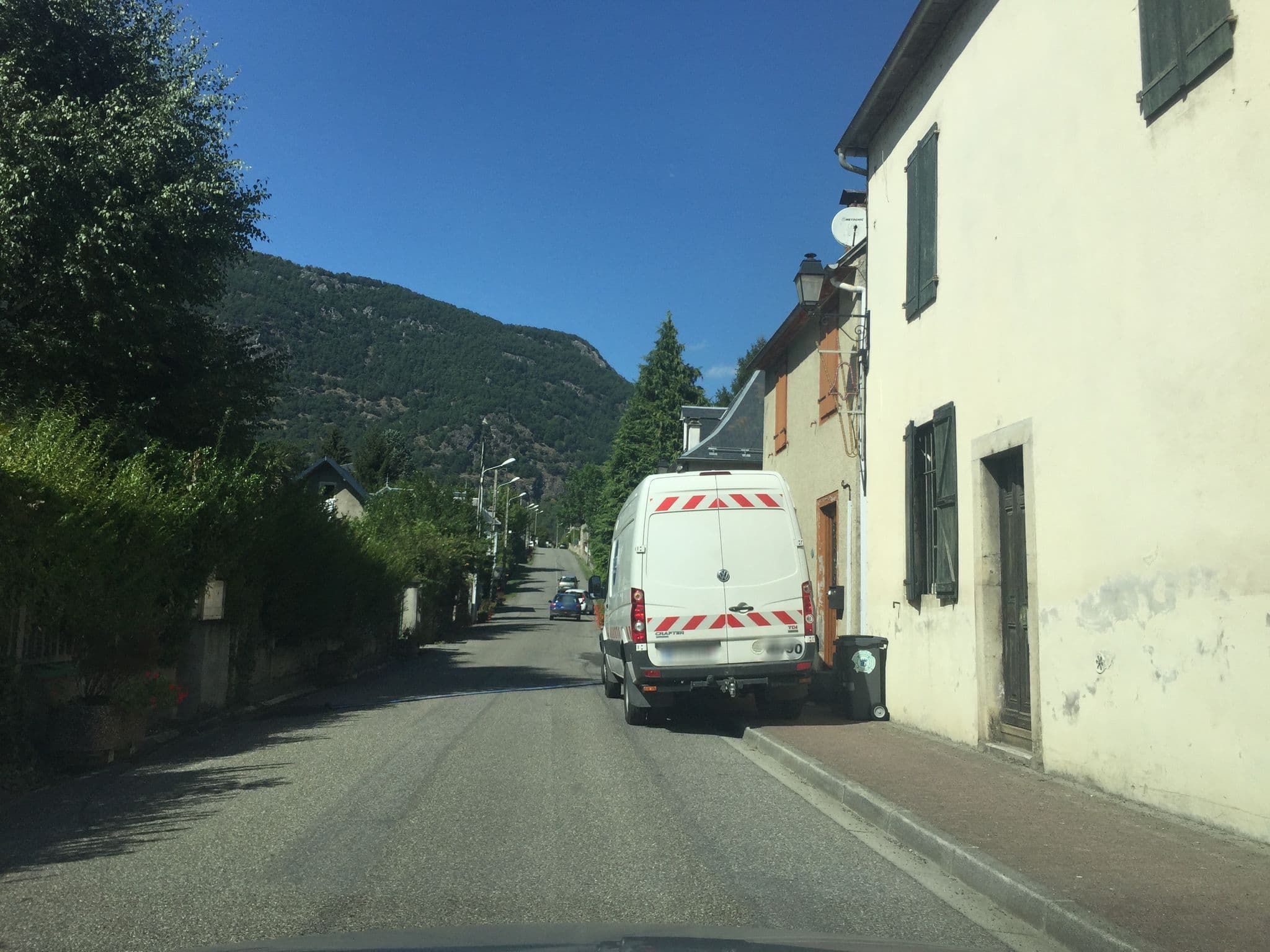 Street view near Hôtel des Pyrénées, Bagnères-de-Luchon — © pgiraud (CC BY-SA · Mapillary)