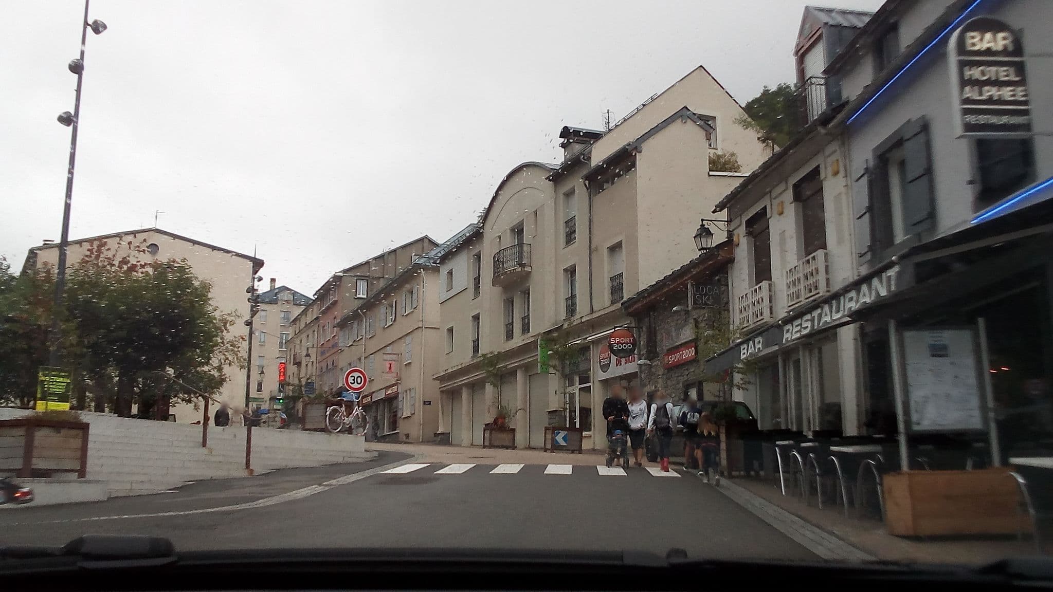 Street view near Hôtel Alphée, Luz-Saint-Sauveur — © atabaraud (CC BY-SA · Mapillary)