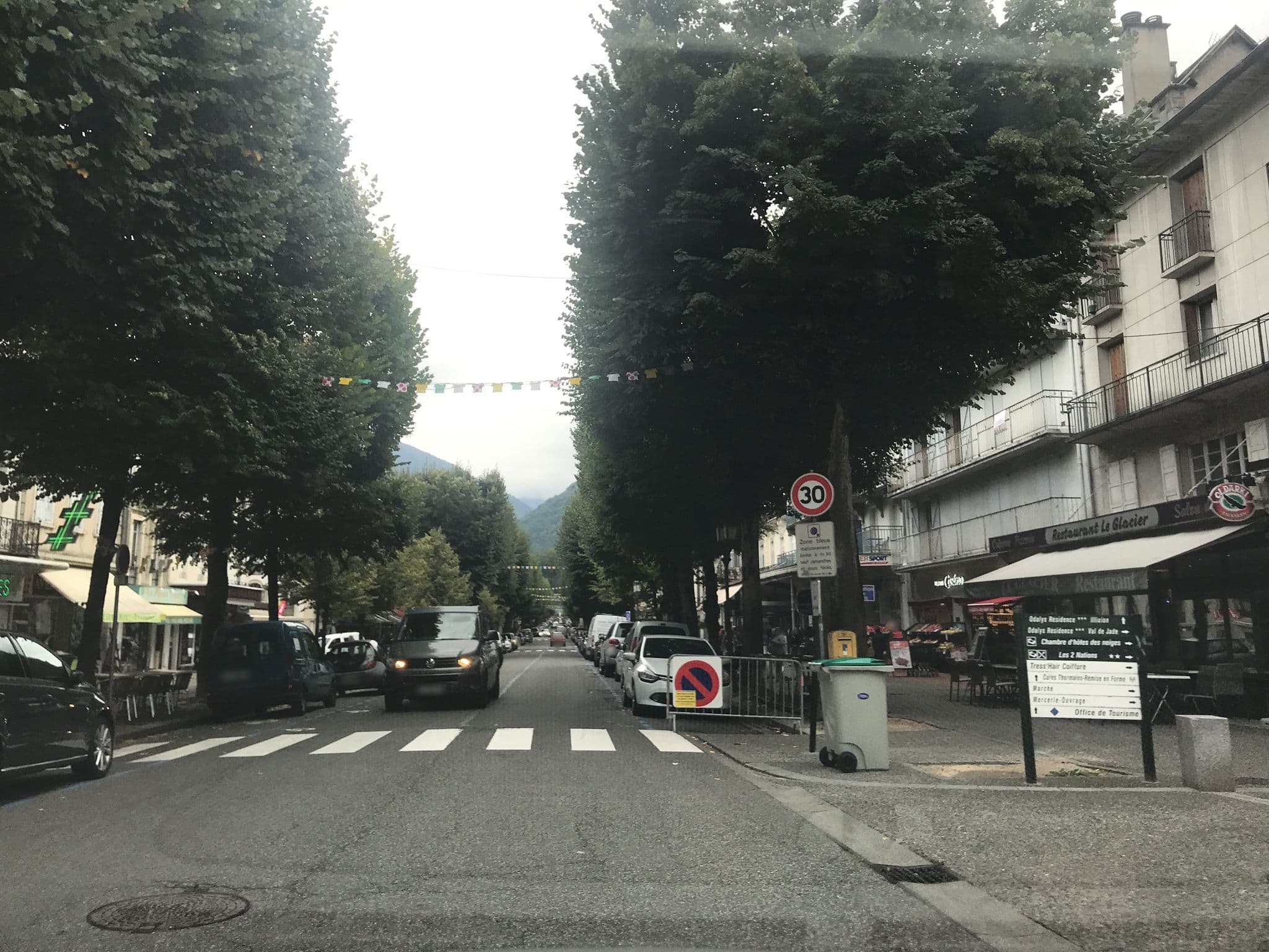 Street view near Hôtel des Lilas, Bagnères-de-Luchon — © pgiraud (CC BY-SA · Mapillary)