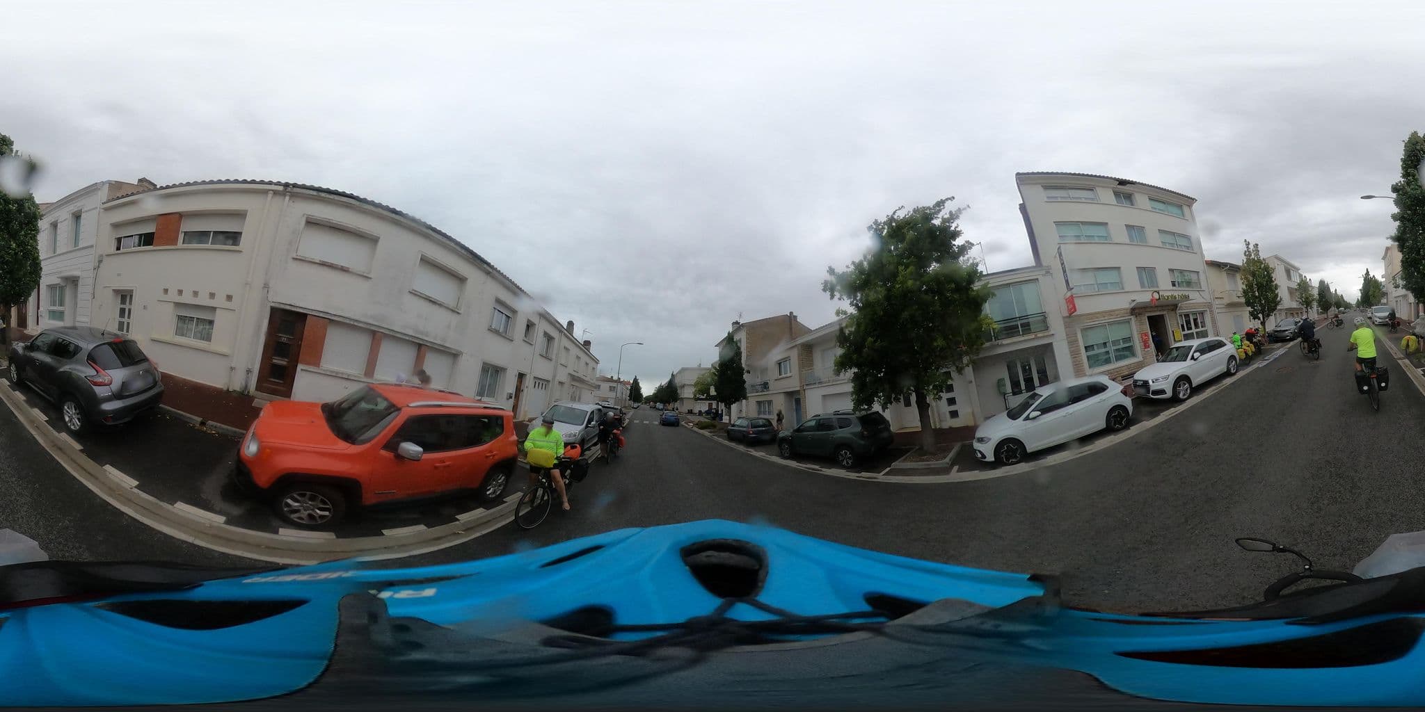 Street view near Cit'Hôtel Atlantis, Royan — © padididejurbise (CC BY-SA · Mapillary)
