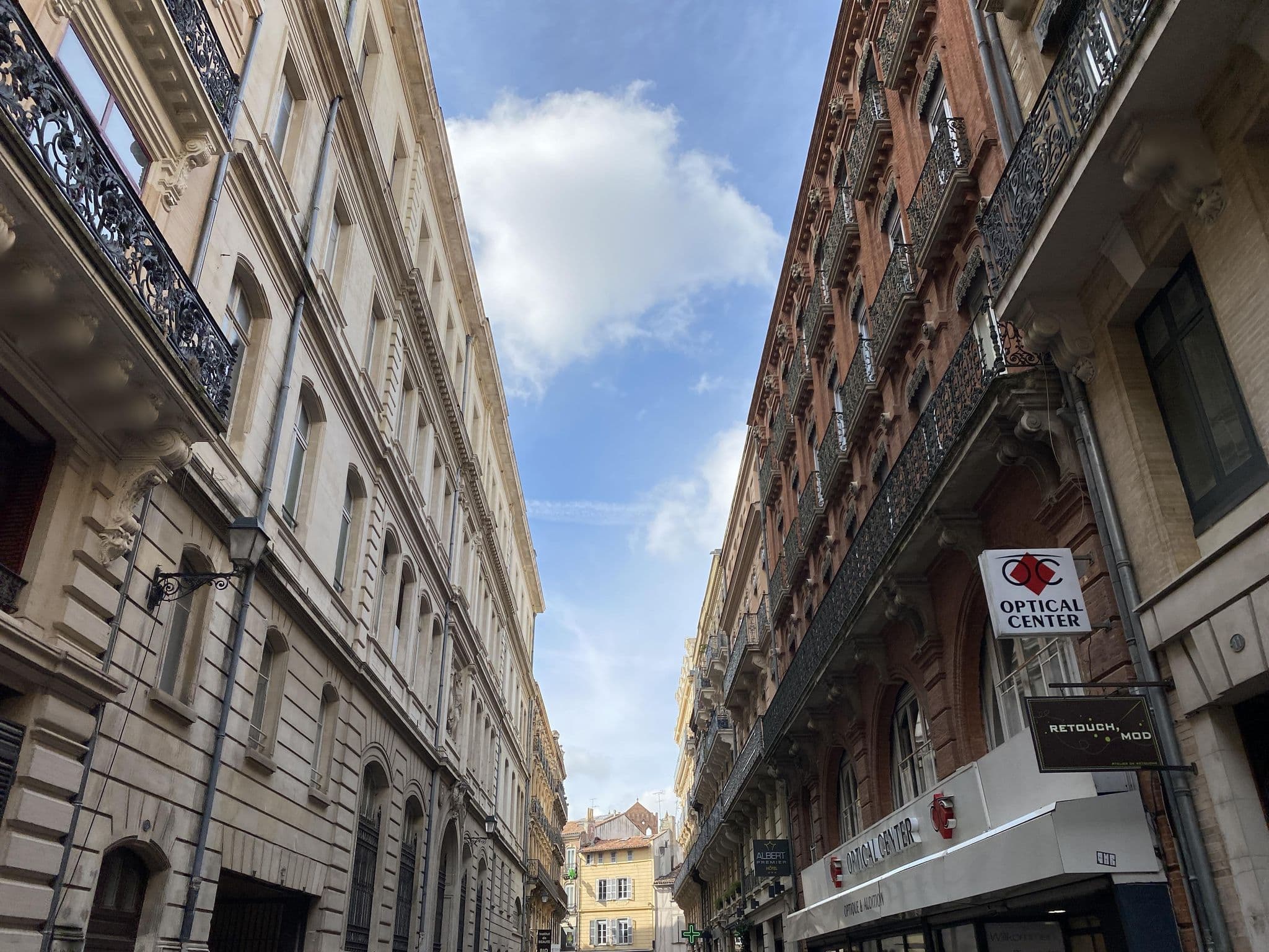 Street view near Hotel Mermoz, Toulouse — © CGCooke (CC BY-SA · Mapillary)