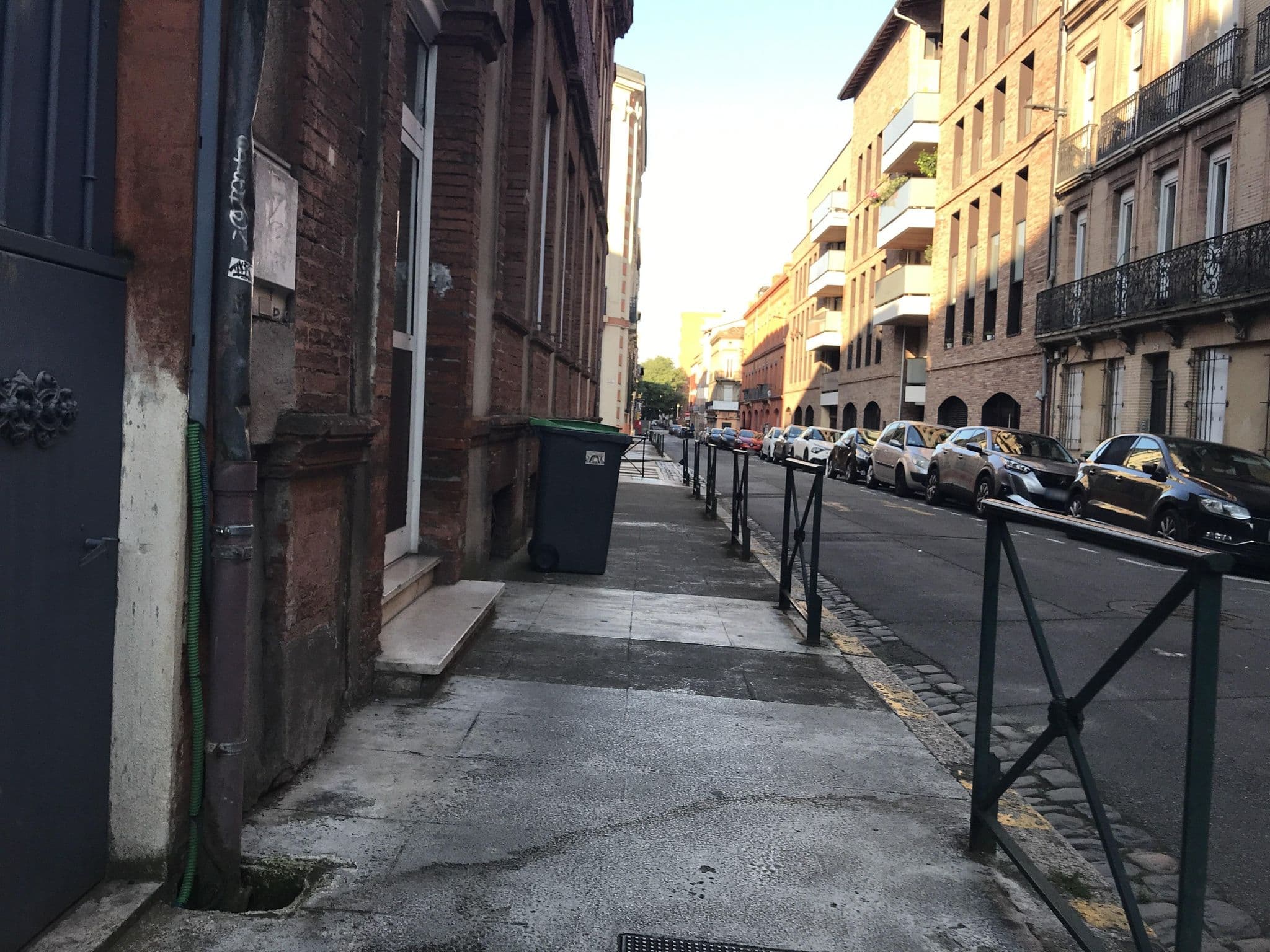 Street view near Appartement Charmant, Toulouse — © miguel_andrade (CC BY-SA · Mapillary)