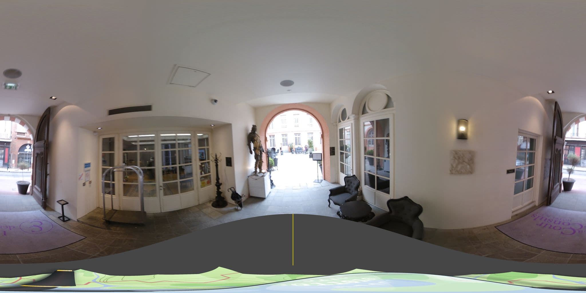 Street view near La Cour des Consuls Hôtel & Spa Toulouse - MGallery, Toulouse — © tyndare (CC BY-SA · Mapillary)