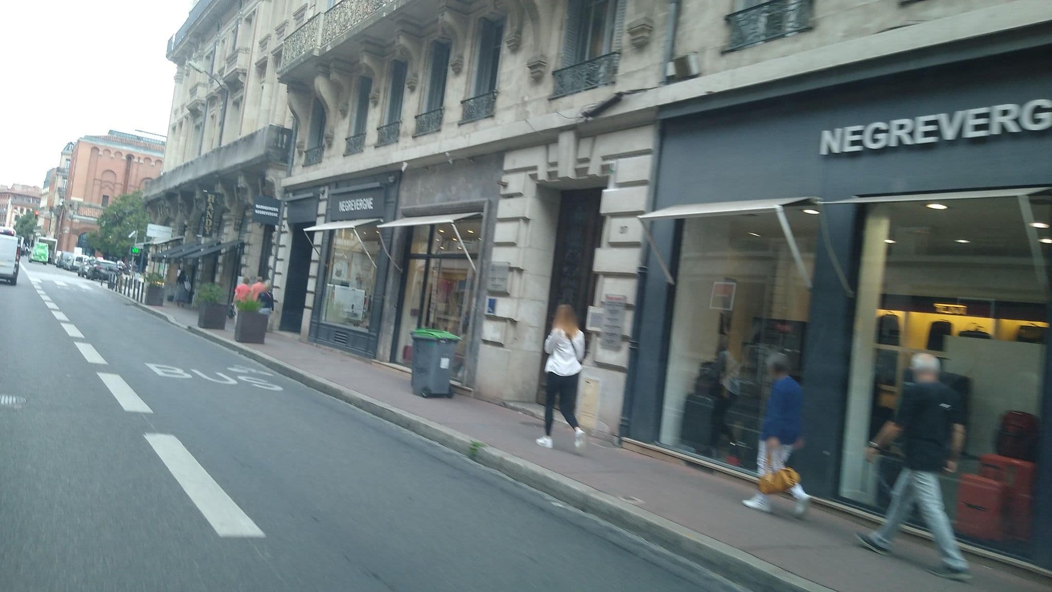 Street view near Appartements Design Hypercentre, Toulouse — © rhum (CC BY-SA · Mapillary)