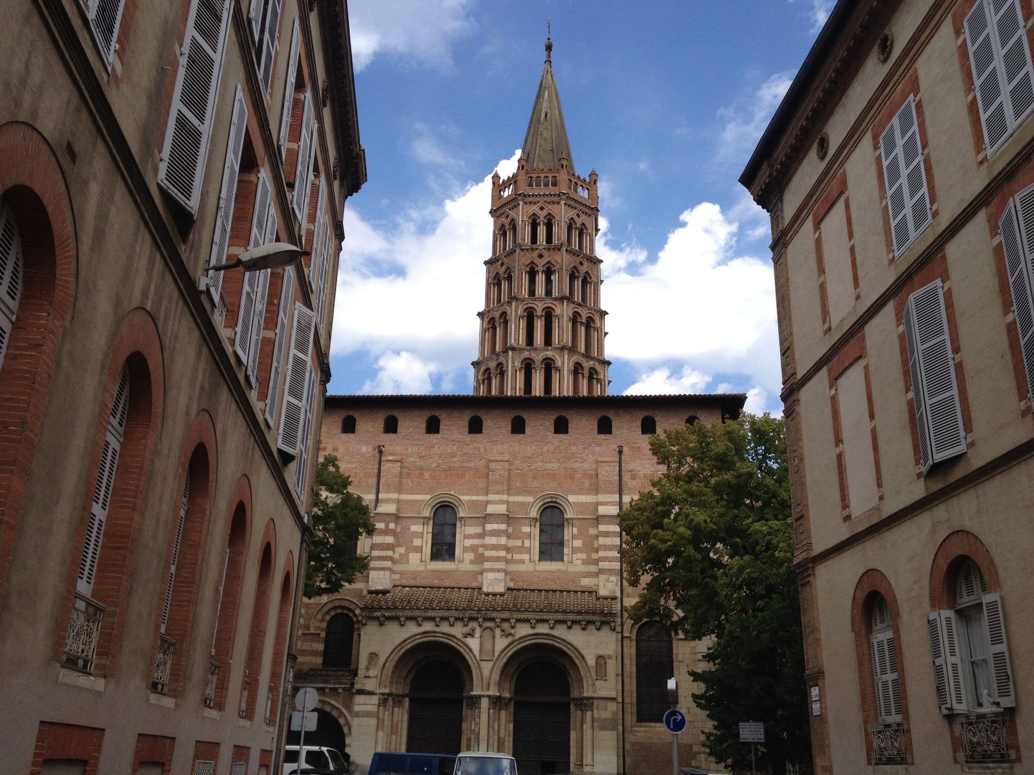 Street view near Hôtel Junior, Toulouse — © zors1843 (CC BY-SA · Mapillary)