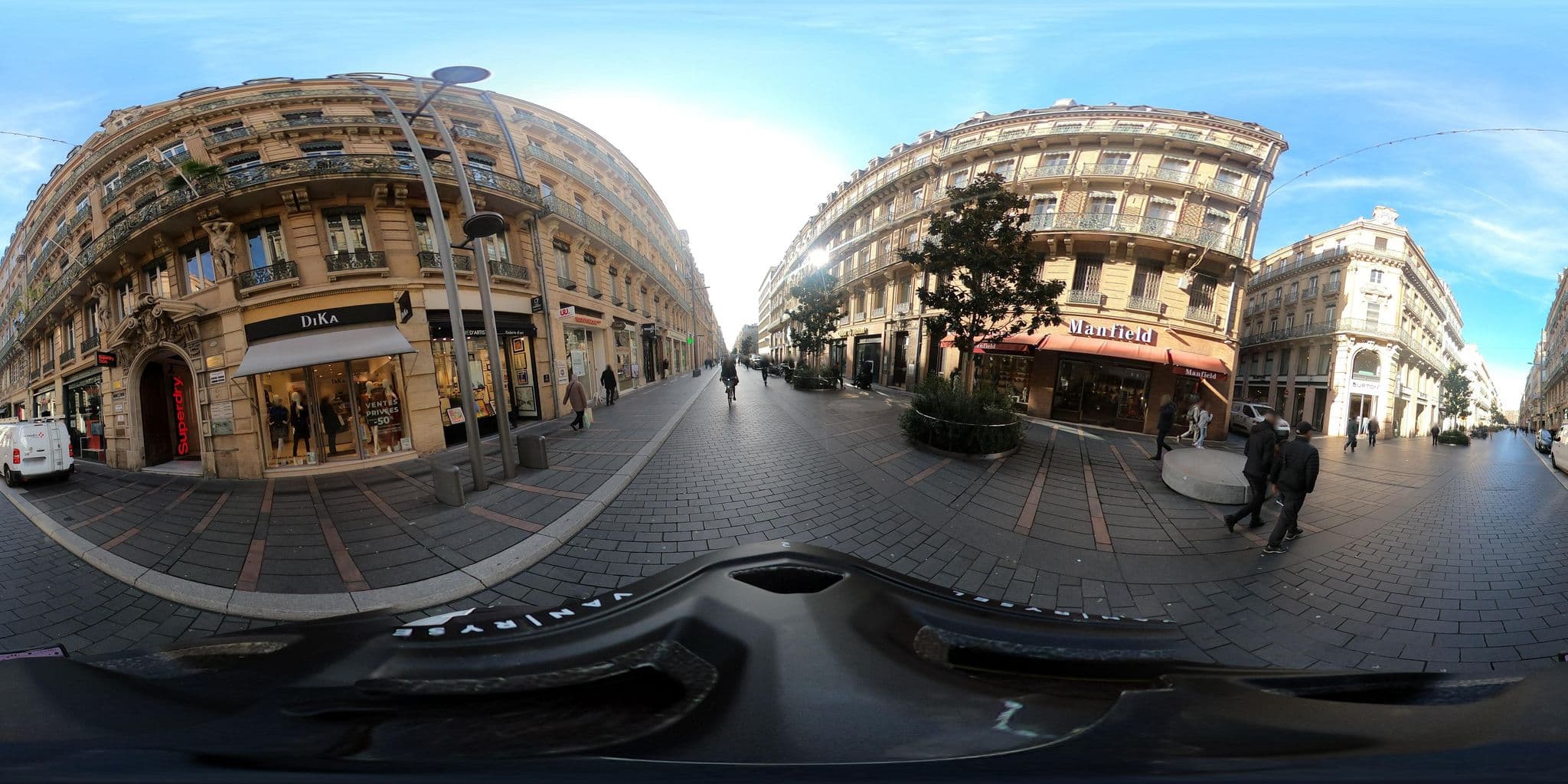 Street view near Studio typique toulousain Capitole, Toulouse — © alixun (CC BY-SA · Mapillary)