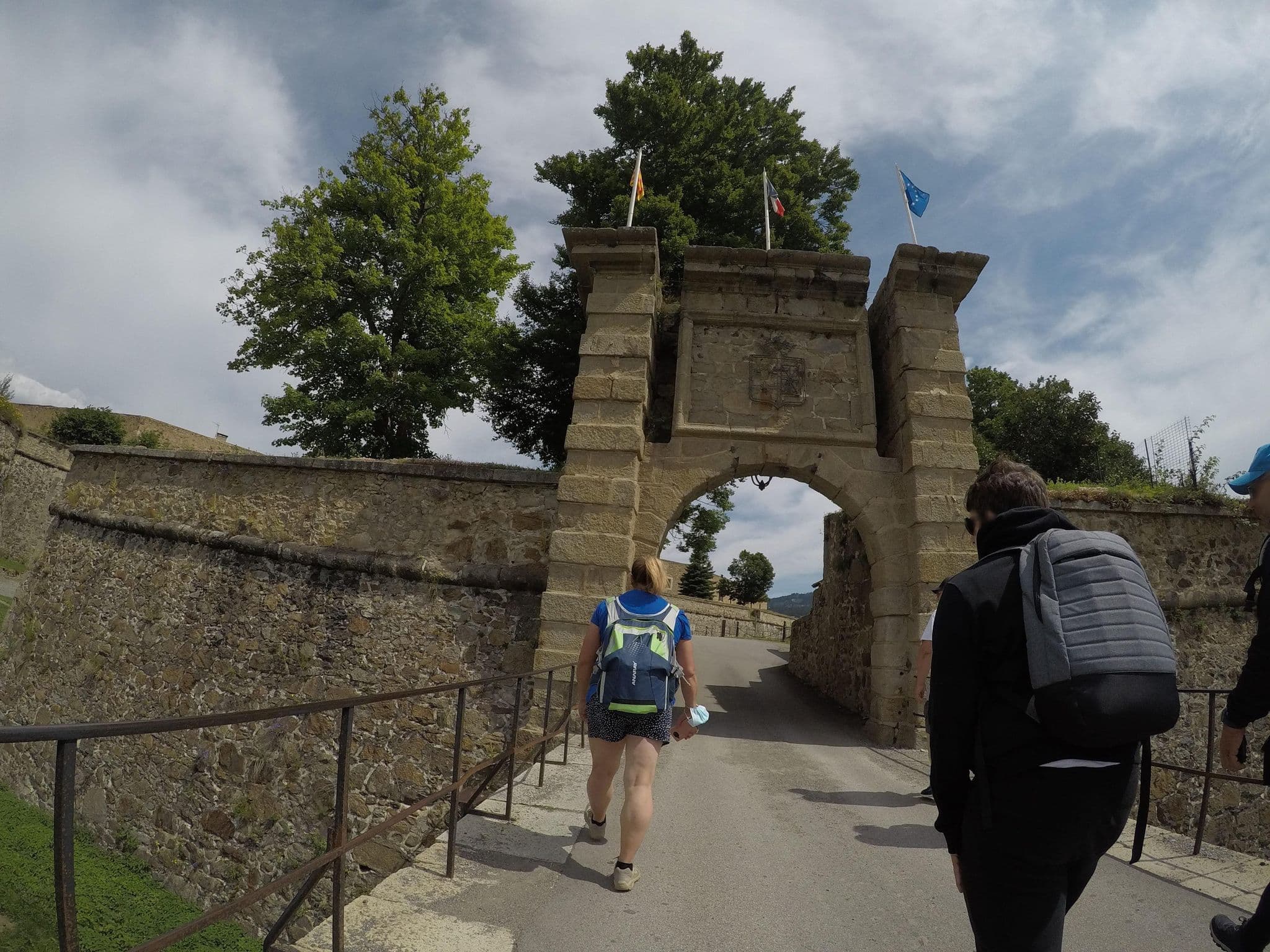 Street view near L'Hotel des Bones Hores, Font-Romeu-Odeillo-Via — © ray66 (CC BY-SA · Mapillary)