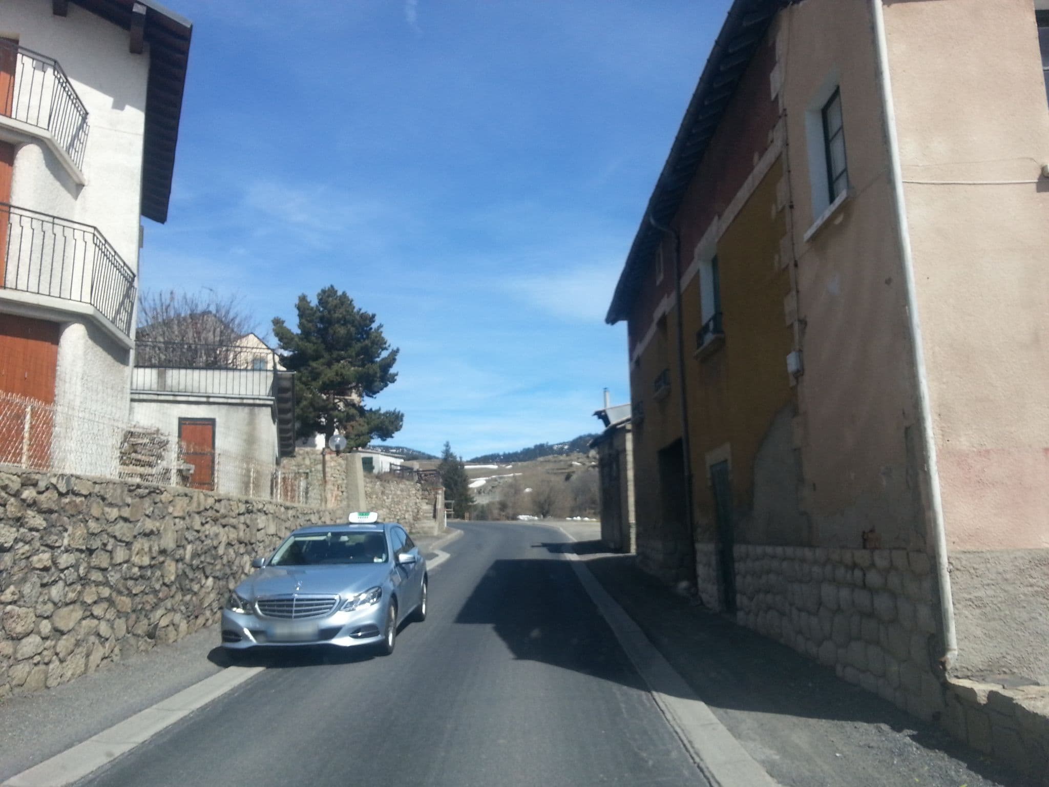 Street view near Hotel Corrieu, Font-Romeu-Odeillo-Via — © paulinus (CC BY-SA · Mapillary)