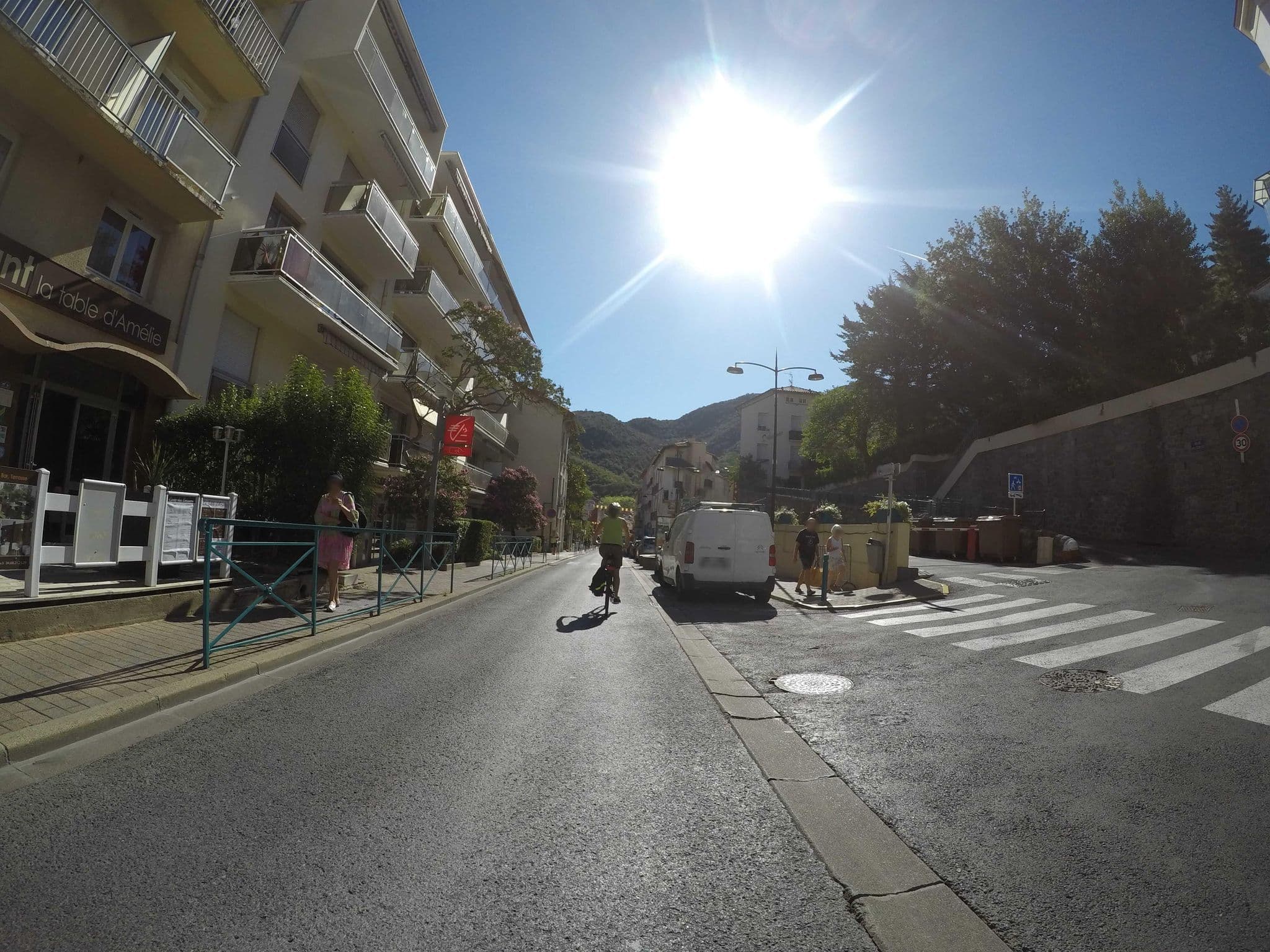 Street view near Hôtel Restaurant de Paris, els Banys d'Arles — © ray66 (CC BY-SA · Mapillary)