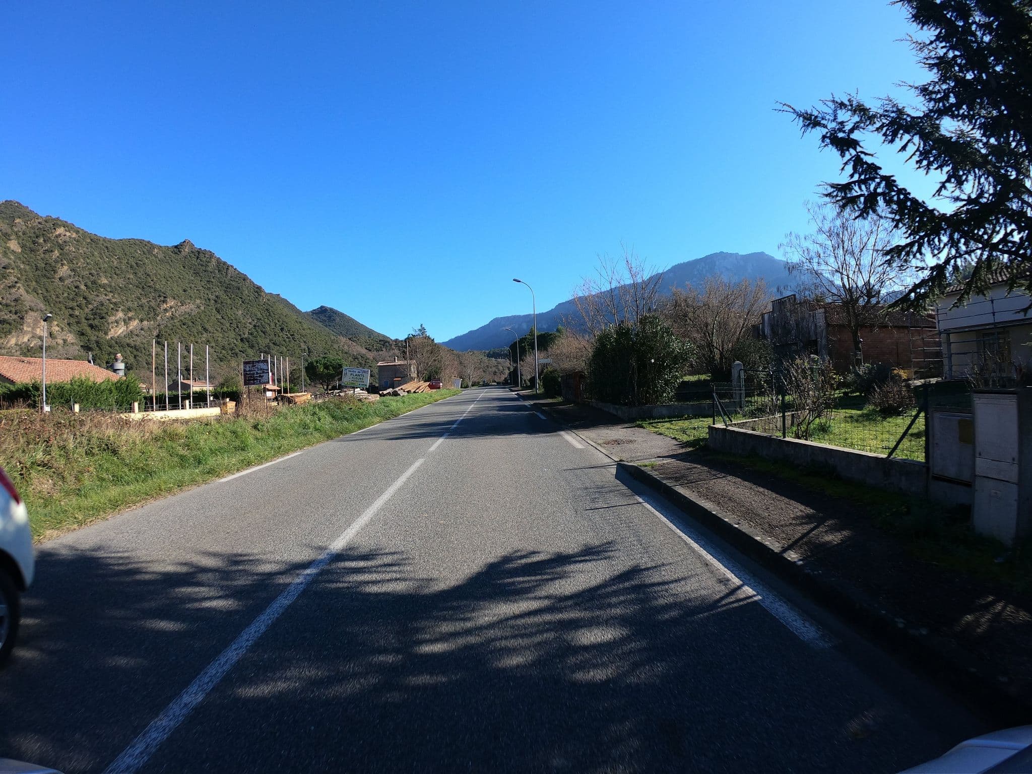 Street view near La Maison Templiere, Quillan — © joostjakob (CC BY-SA · Mapillary)