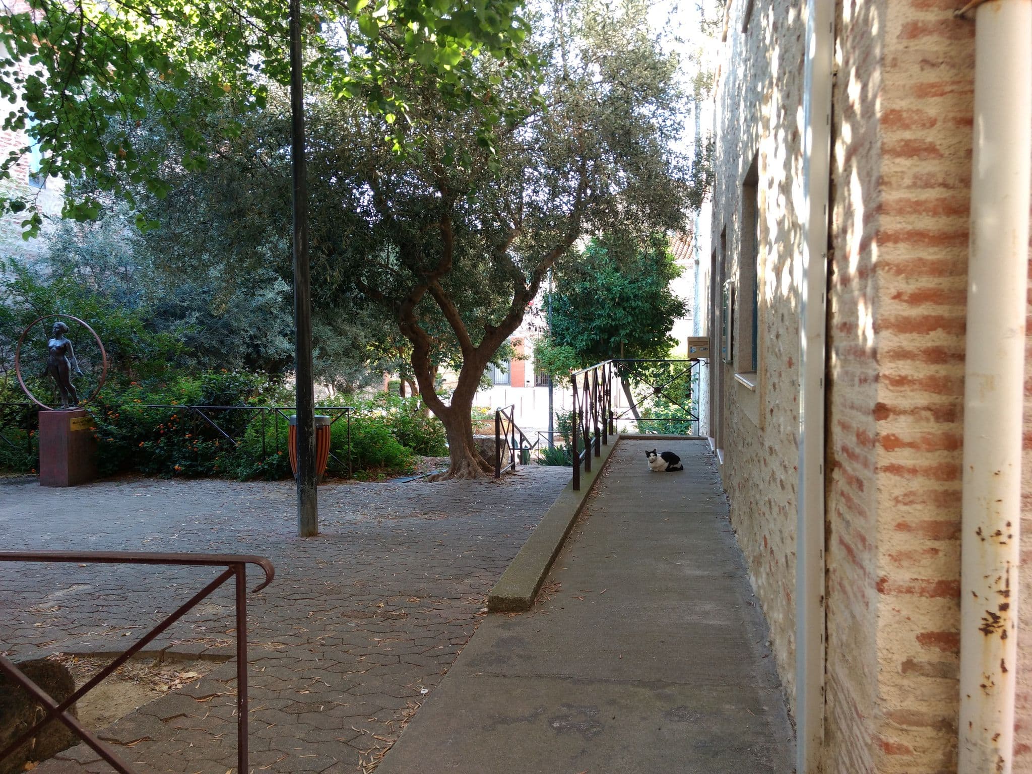 Street view near Rue des Flamants Roses, Canet-en-Roussillon — © yod4z (CC BY-SA · Mapillary)