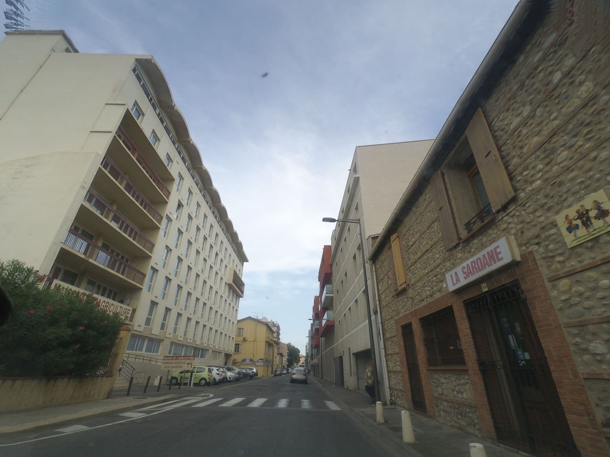 Street view near Auberge de la Jeunesse, Perpignan — © ray66 (CC BY-SA · Mapillary)