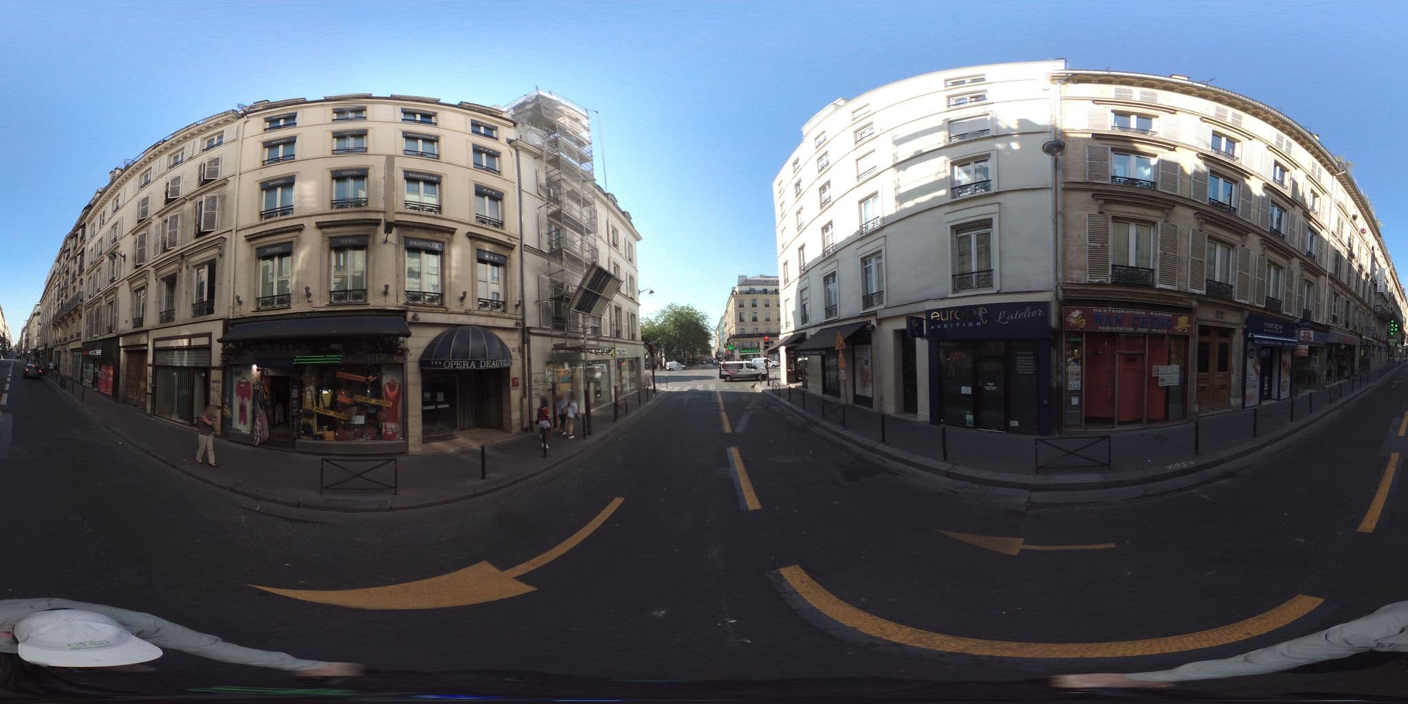 Street view near Hôtel Opéra Deauville, Paris 08 Élysée