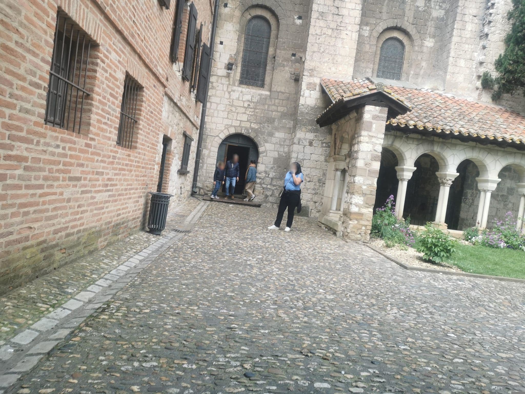 Street view near Appartement dans le cloître Saint Salvy à Albi., Albi — © tartine78 (CC BY-SA · Mapillary)