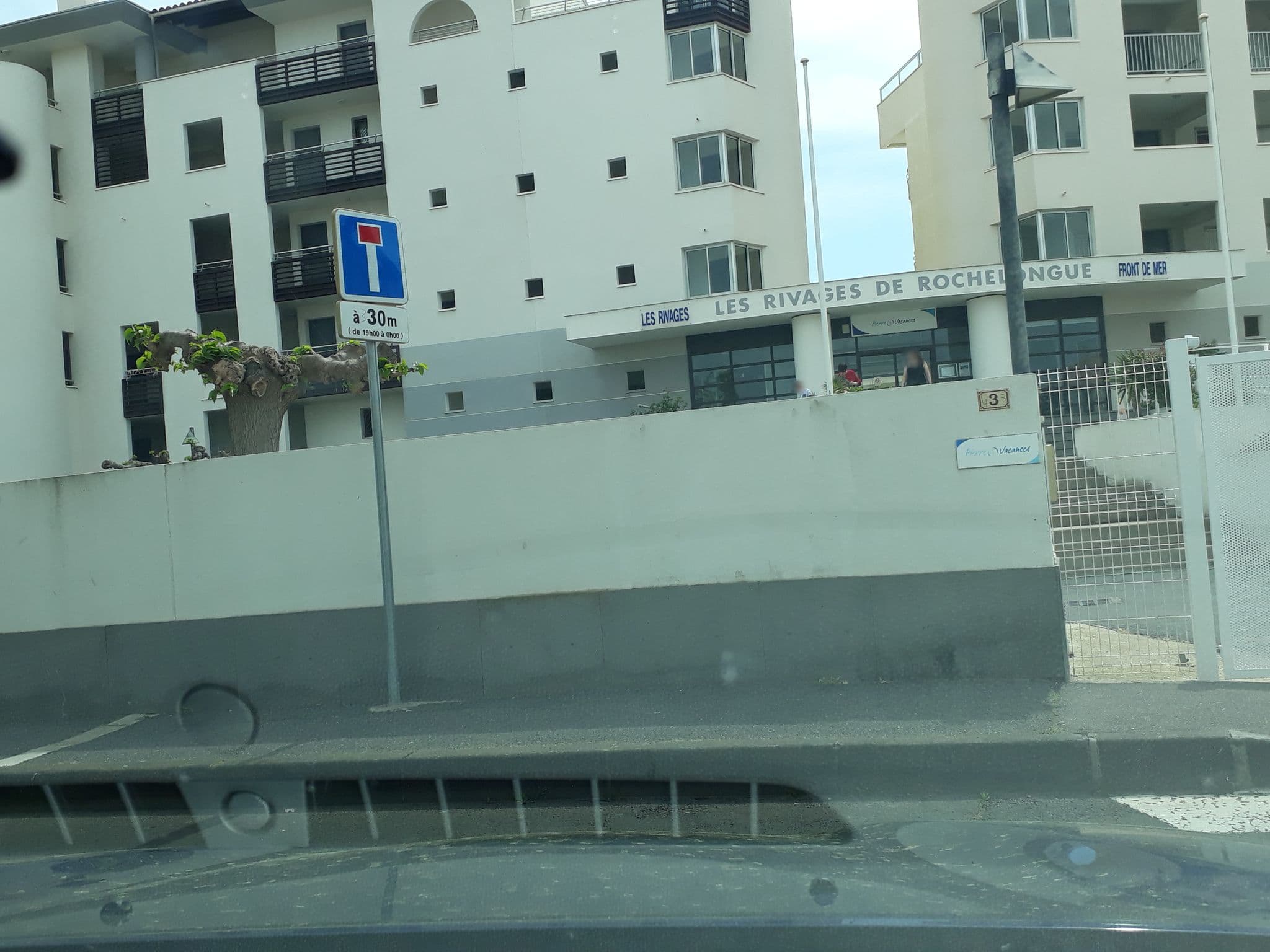Street view near Pierre & Vacances Les Rivages de Rochelongue, Le Cap d'Agde — © df45 (CC BY-SA · Mapillary)