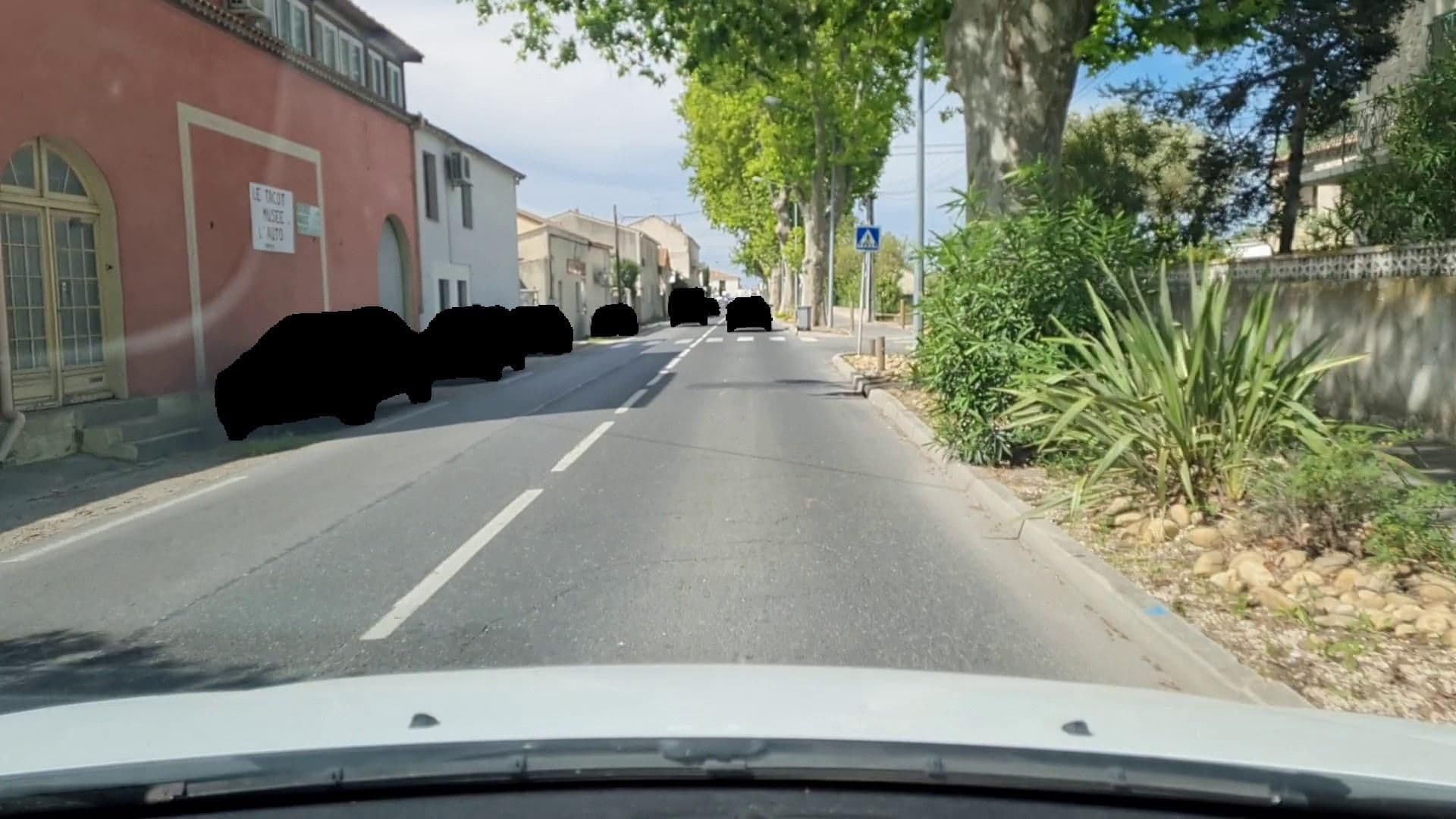 Street view near Hotel Le Medieval, Aigues-Mortes — © si3p0 (CC BY-SA · Mapillary)