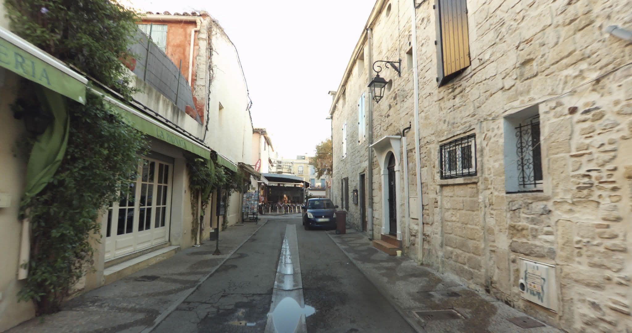 Street view near Le Dit Vin Secret, Aigues-Mortes — © sogefi (CC BY-SA · Mapillary)