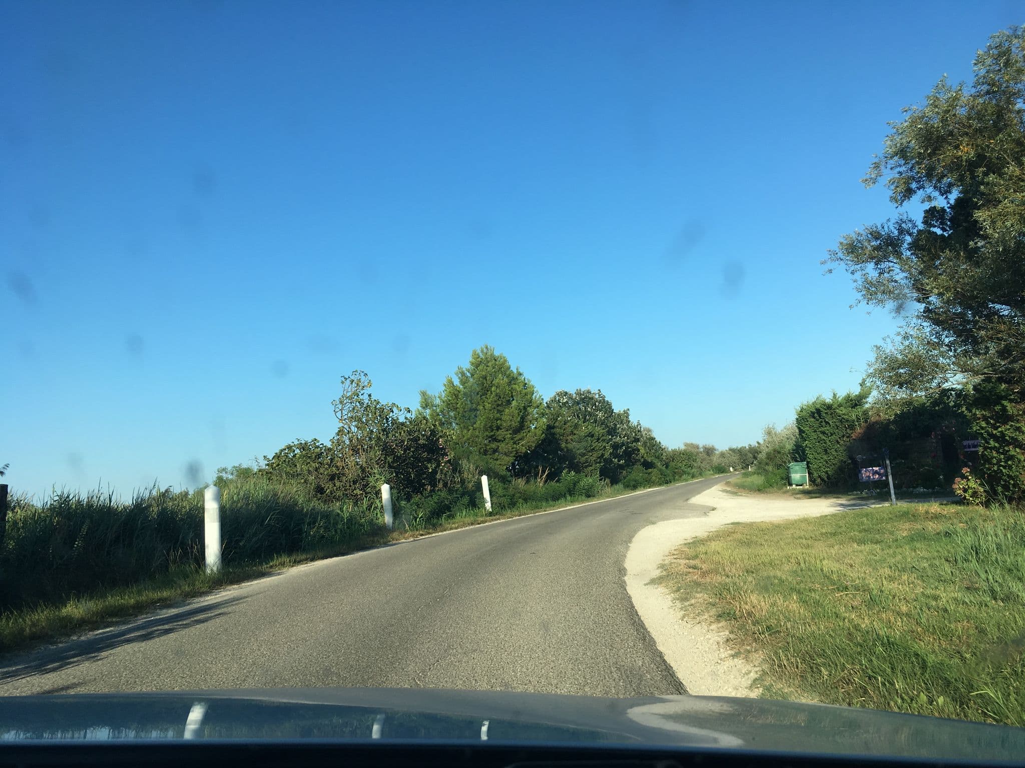 Street view near Mazet du Maréchal Ferrand, chez Babeth, Saintes-Maries-de-la-Mer — © beat (CC BY-SA · Mapillary)