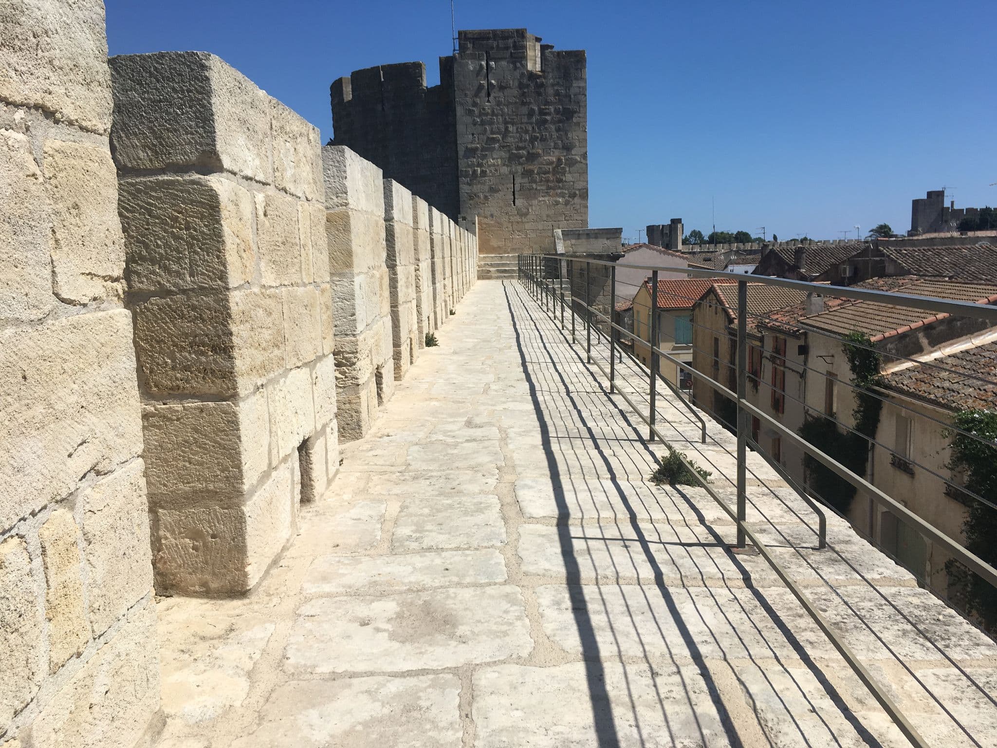 Street view near Hermitage de Saint-Antoine, Aigues-Mortes — © beat (CC BY-SA · Mapillary)