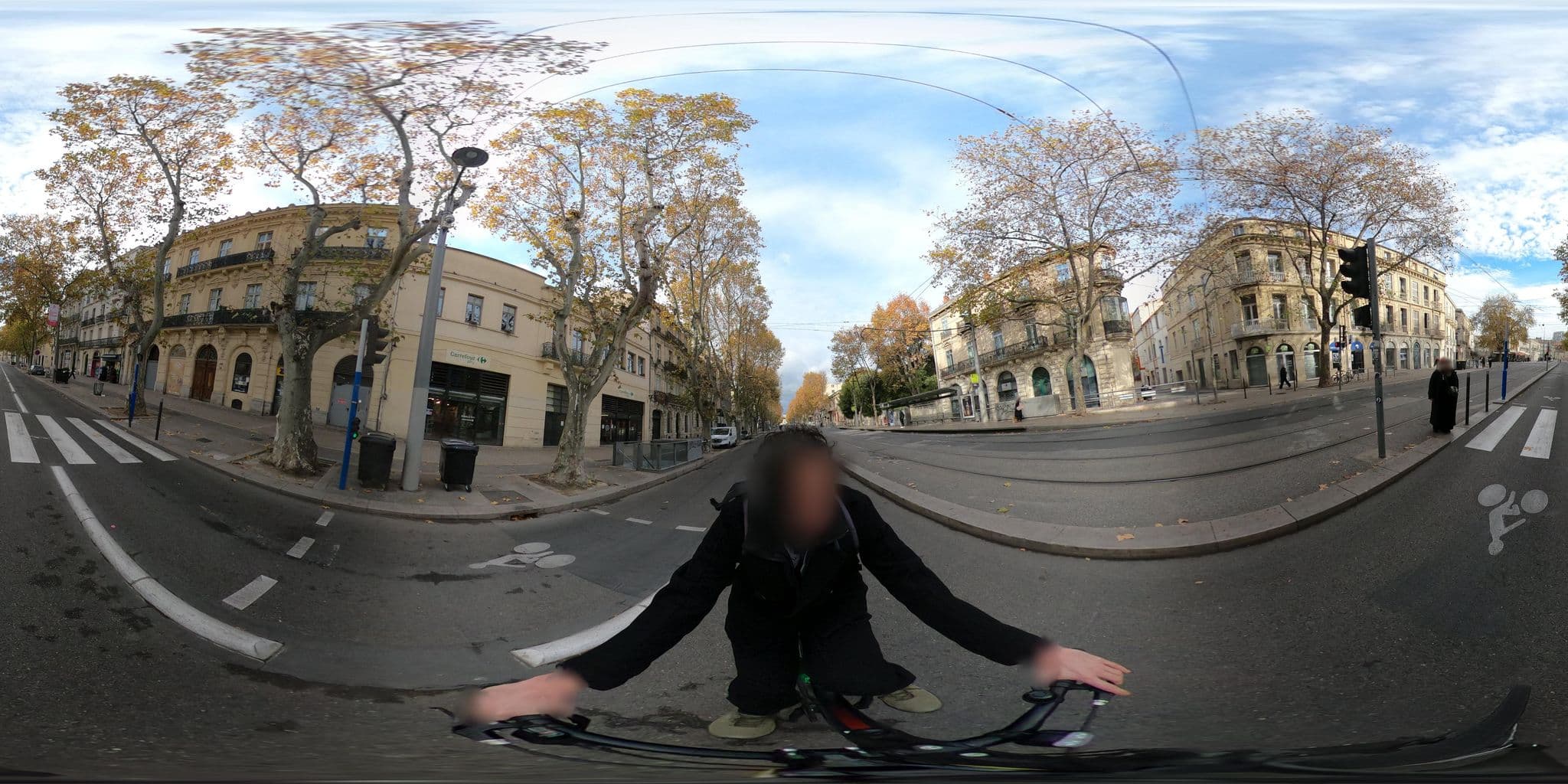 Street view near Hôtel Abysse, Montpellier — © simadec (CC BY-SA · Mapillary)