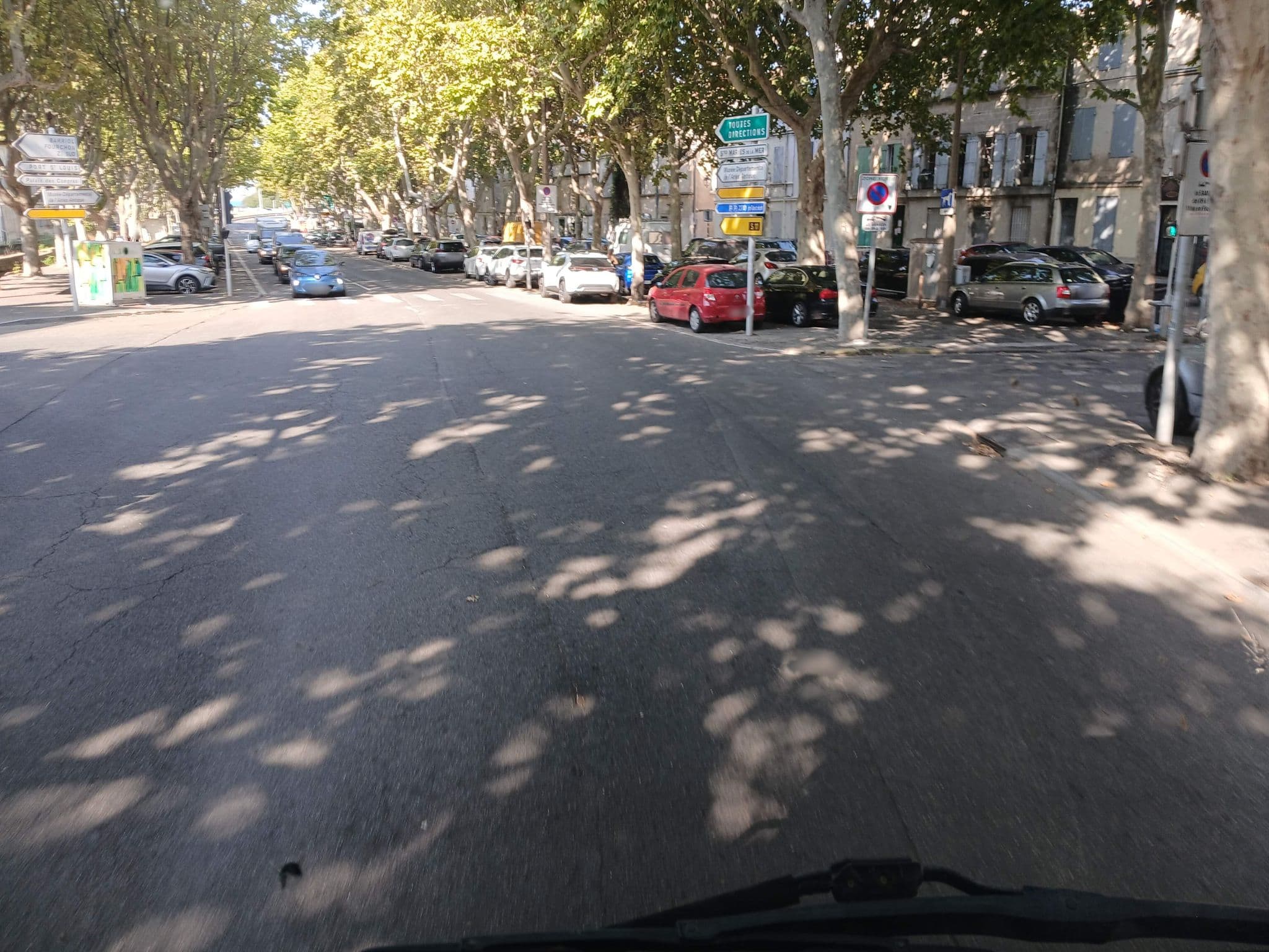 Street view near La Maison Molière, Arles — © lerouge (CC BY-SA · Mapillary)