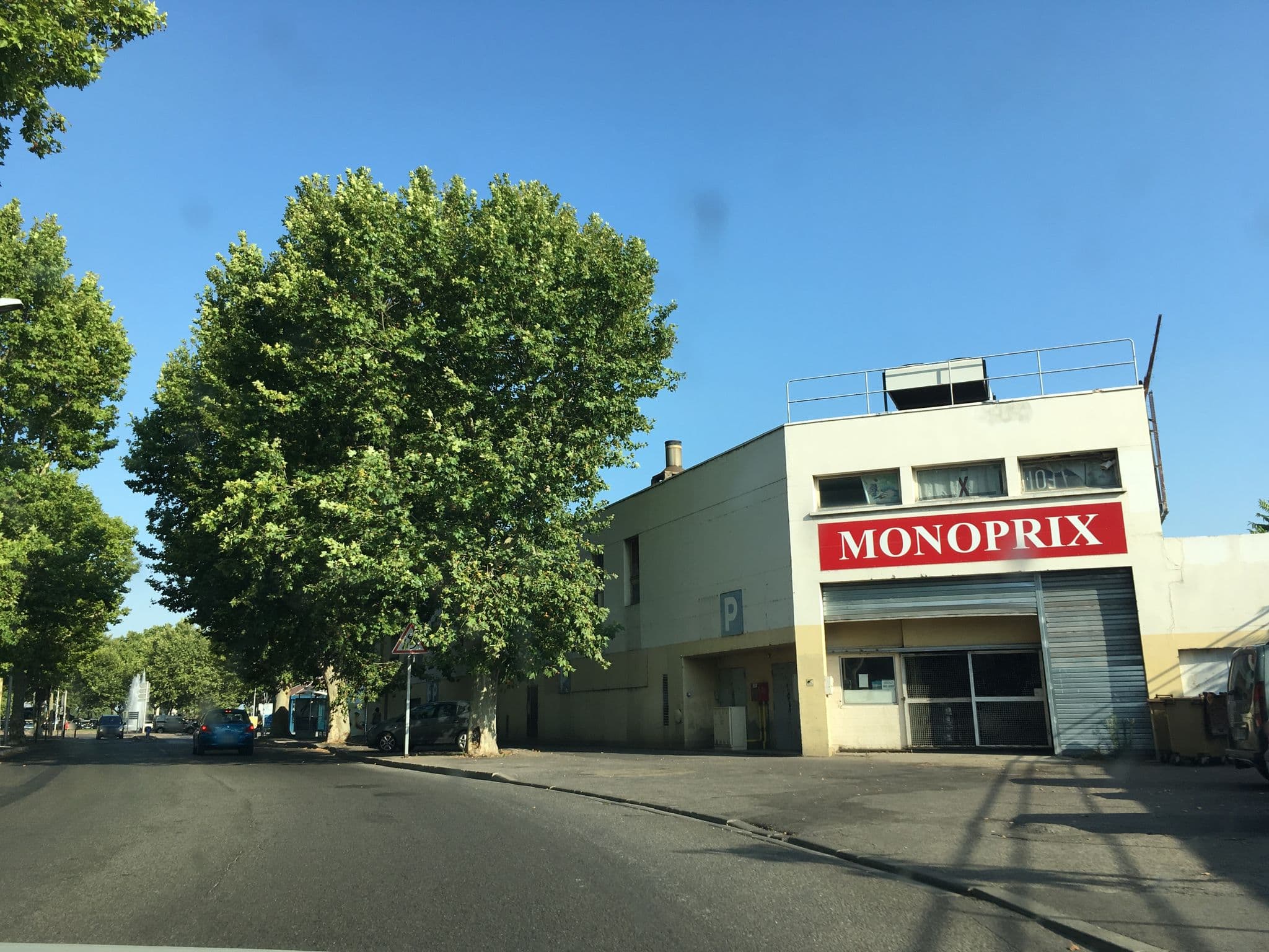 Street view near Maison de Ville Centre Historique Arles, Arles — © beat (CC BY-SA · Mapillary)
