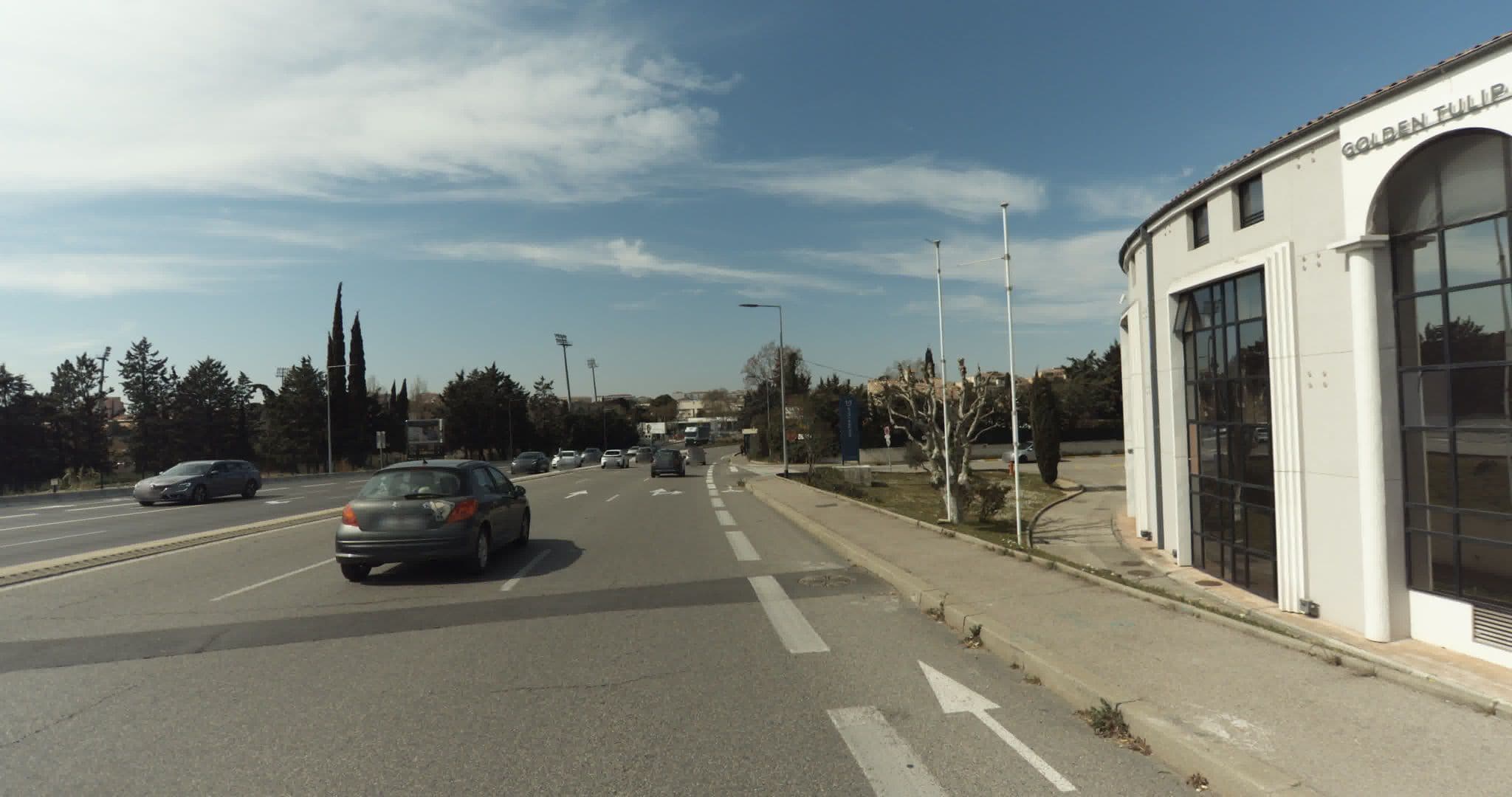Street view near Pool, Aix-en-Provence — © sogefi (CC BY-SA · Mapillary)