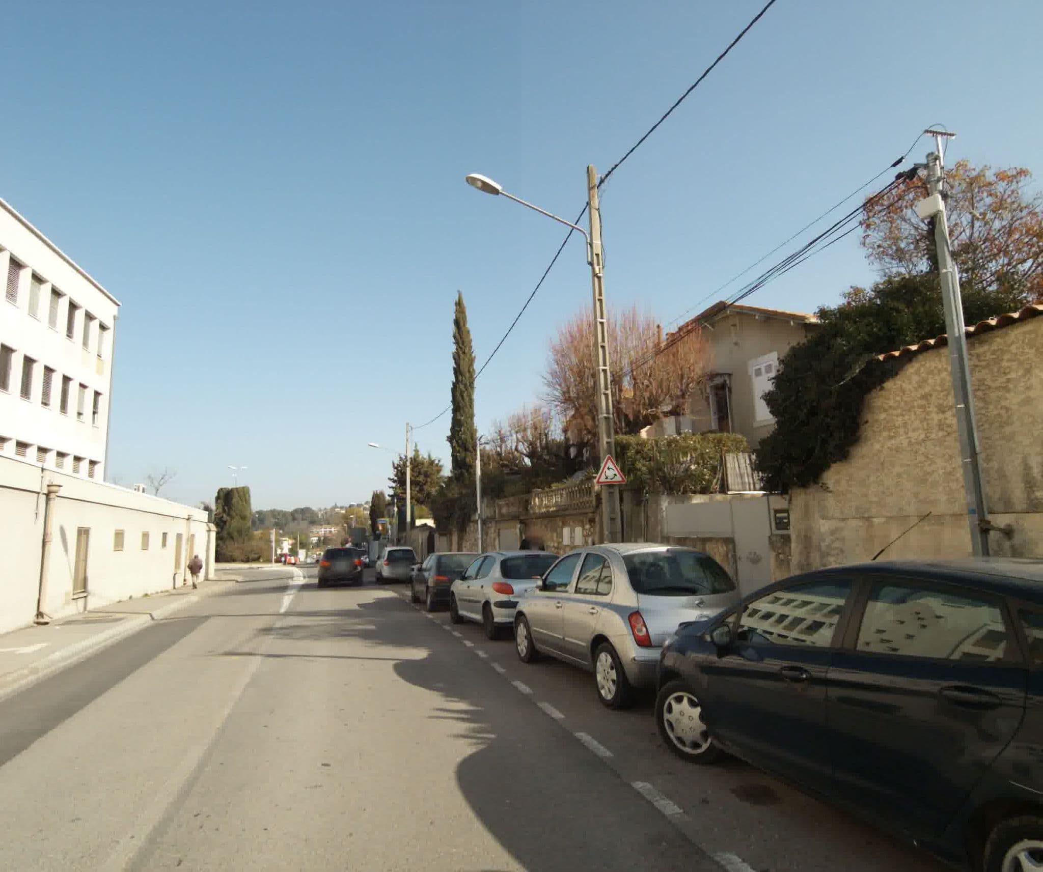 Street view near Trois Moulins Appartement, Aix-en-Provence — © sogefi (CC BY-SA · Mapillary)