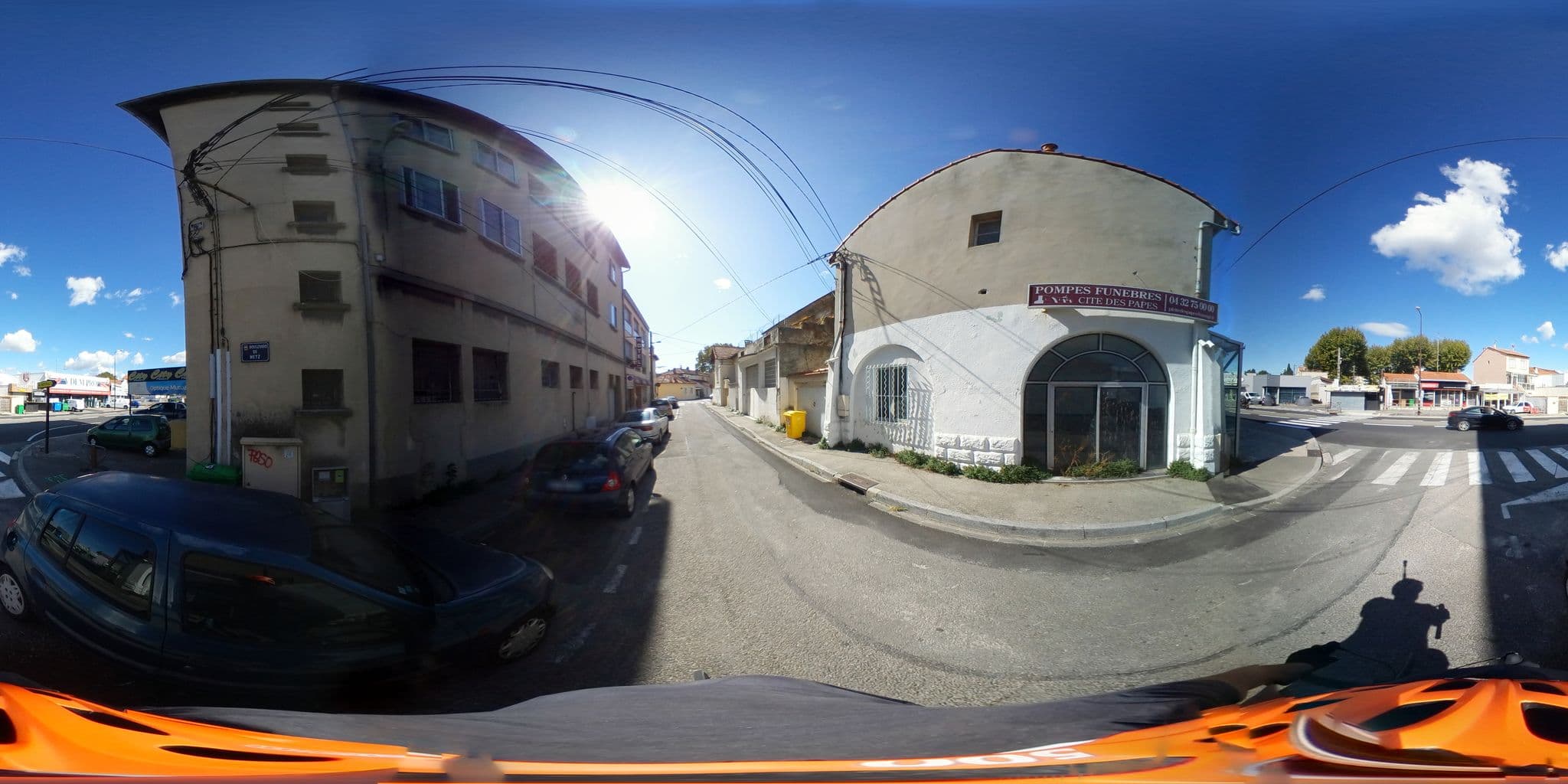 Street view near Hotel Mistral Avignon, Avignon — © alexavignon (CC BY-SA · Mapillary)